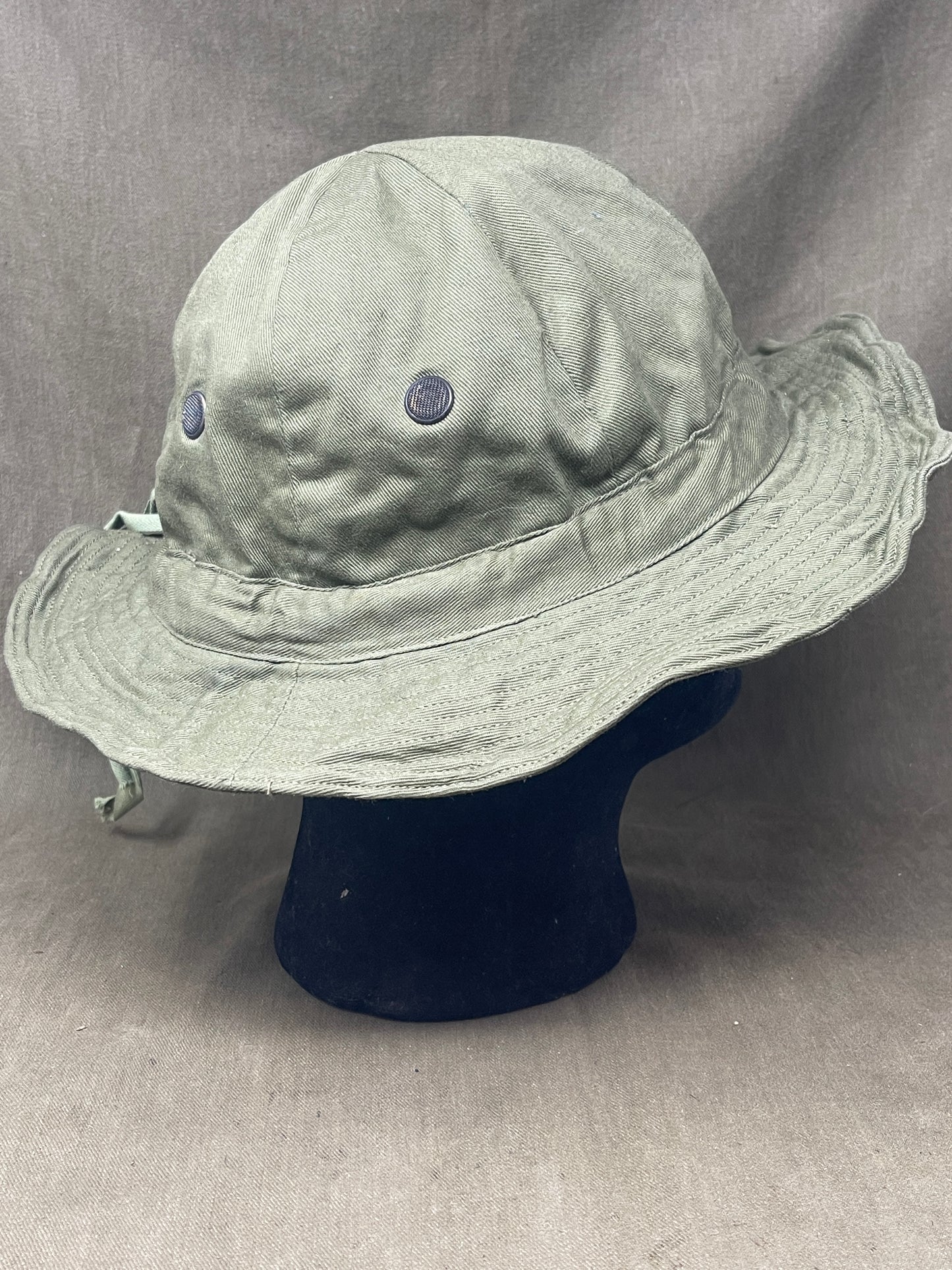 Green 1963 Dated British Jungle Hat | Excellent Condition | Large Adjustable