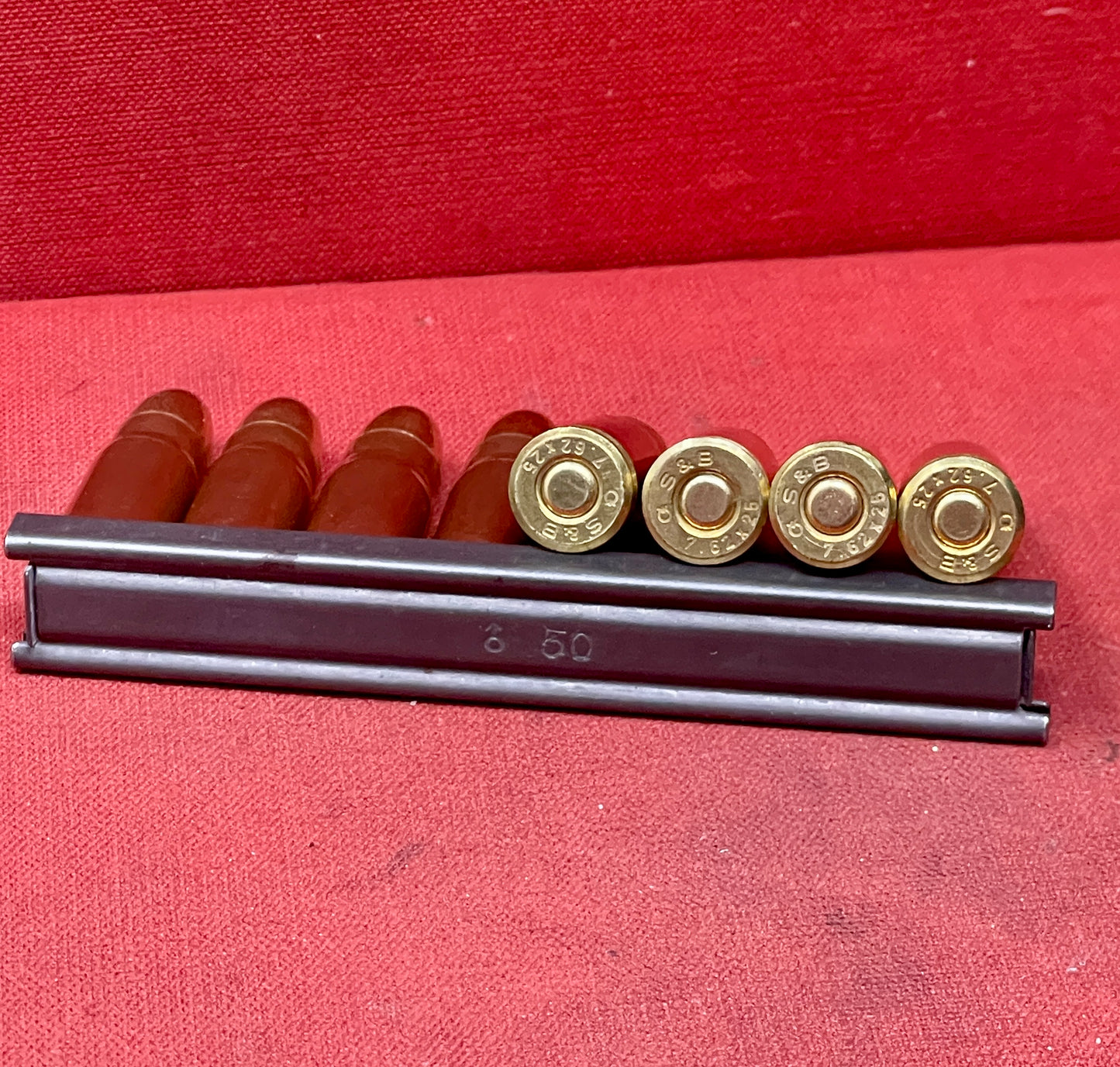 Stripper Clip with 8 × INERT 7.62×25 Tokarev Rounds — Deactivated Training Set