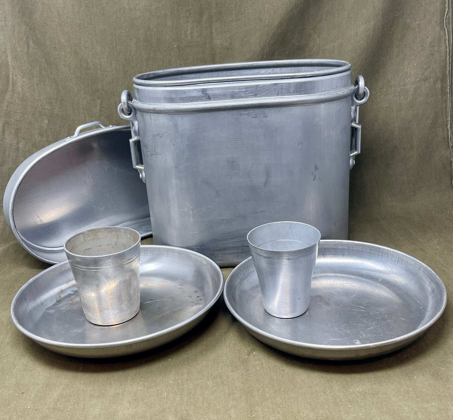 French Foreign Legion 1961 Tournus Two-Person Mess Kit – Military Field Equipment