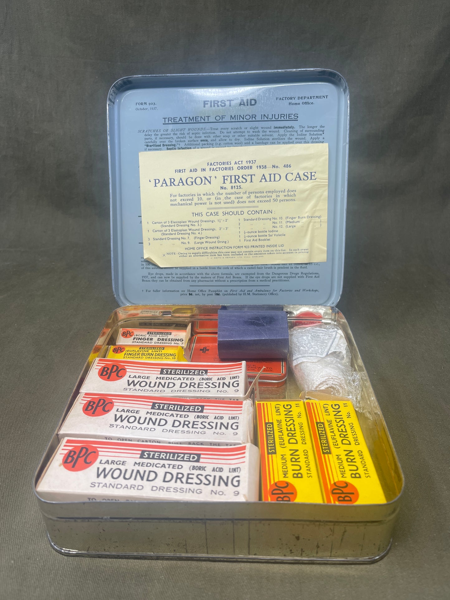 British WW2 PARAGON First Aid Kit 