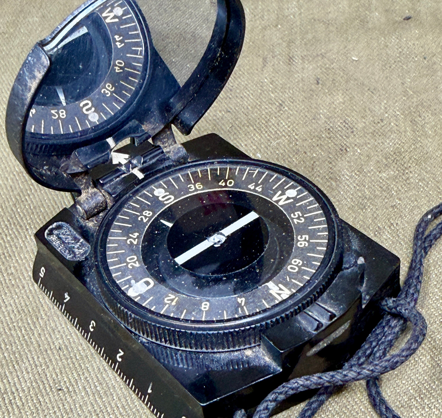 WW2 German Wehrmacht Bakelite Marching Compass – Marked Busch Rathenow