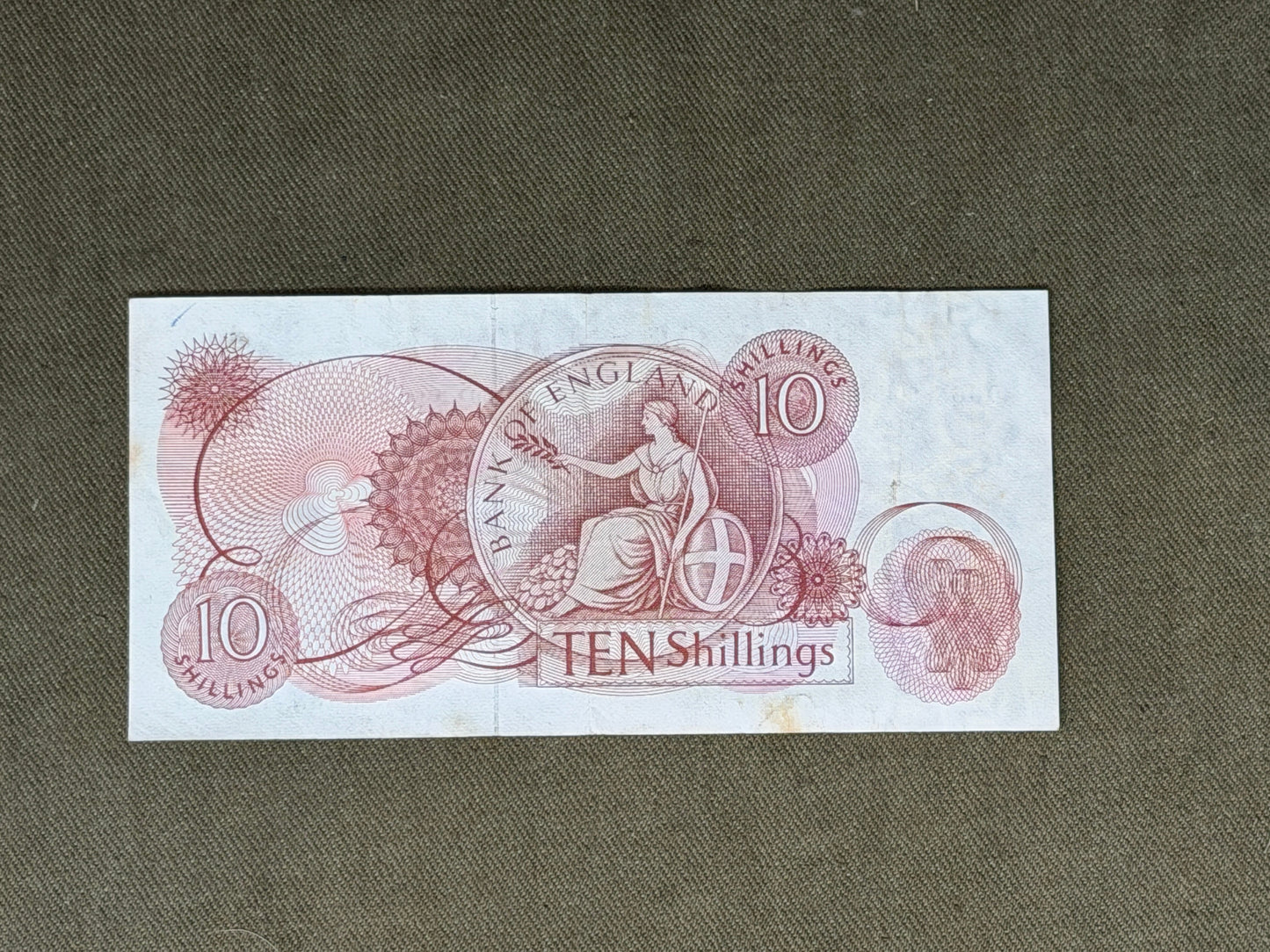 British 10 Shilling Note – Signed by Chief Cashier Fforde
