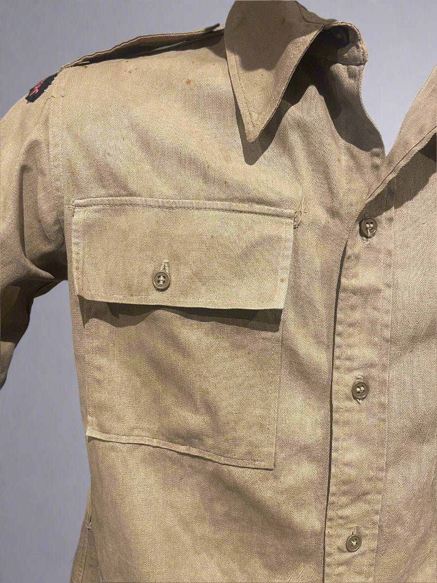 WW2 British officers' khaki bush shirt, in a large size