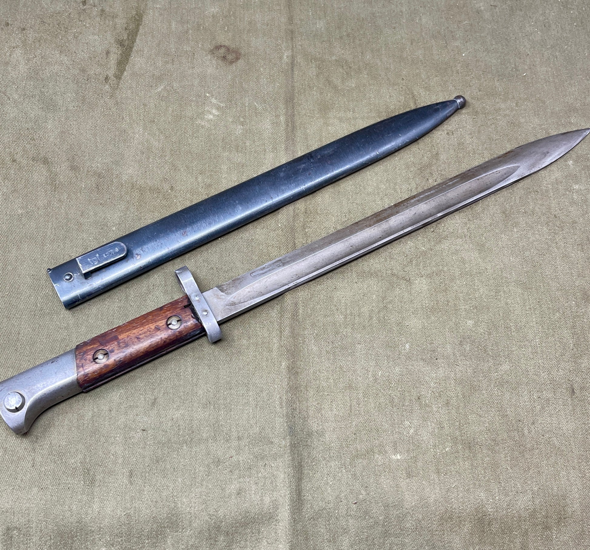 Czechoslovakian V-24 Bayonet & Scabbard