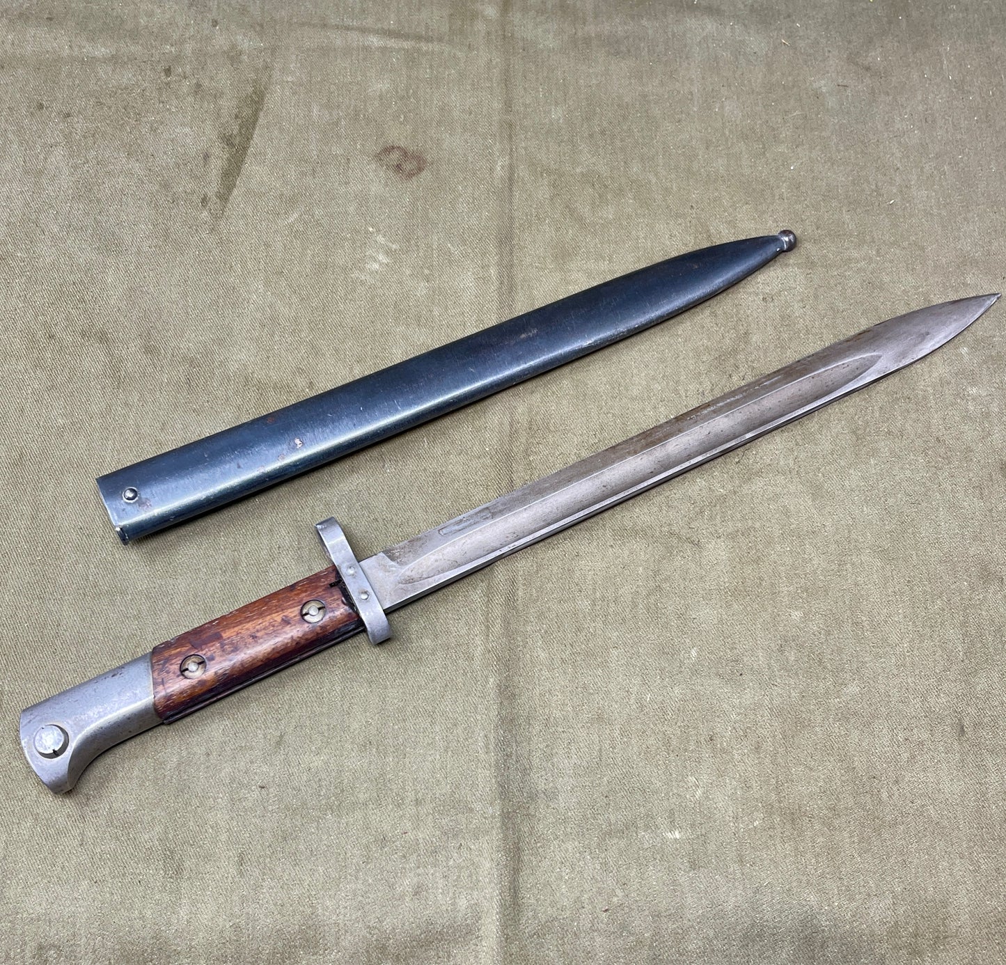 Czechoslovakian V-24 Bayonet & Scabbard