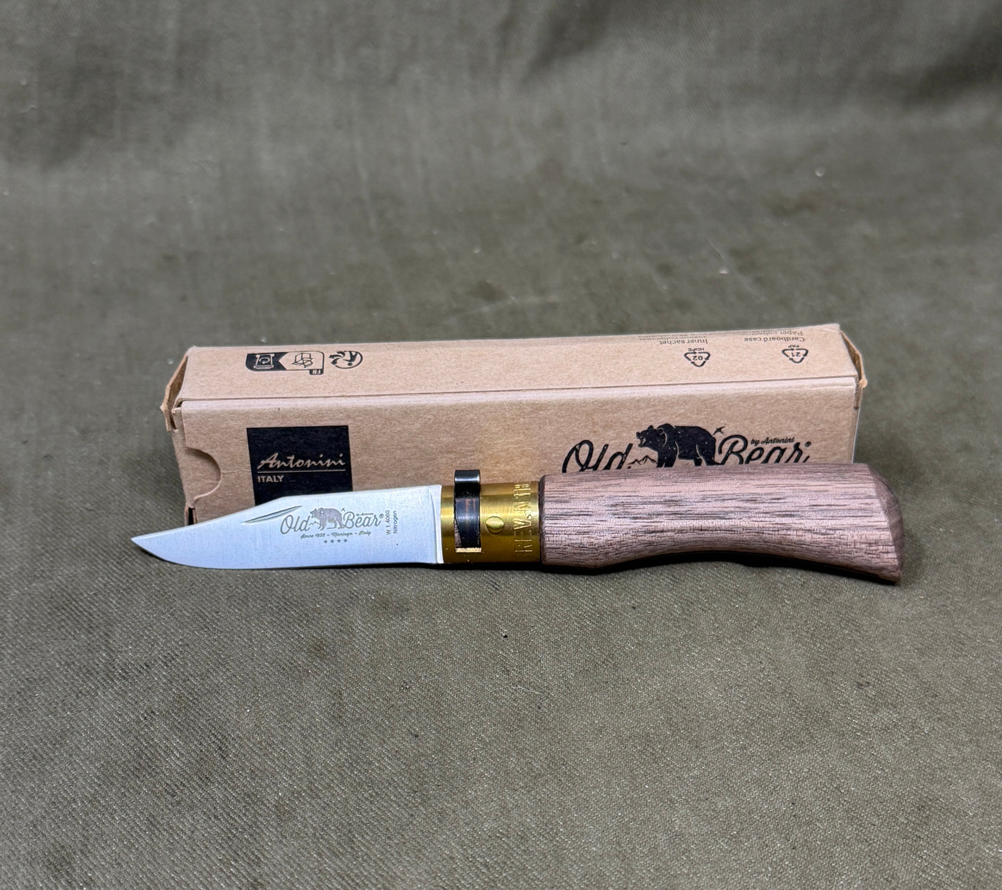 Old Bear Classical Walnut XS, 9307-15-LN pocket knife