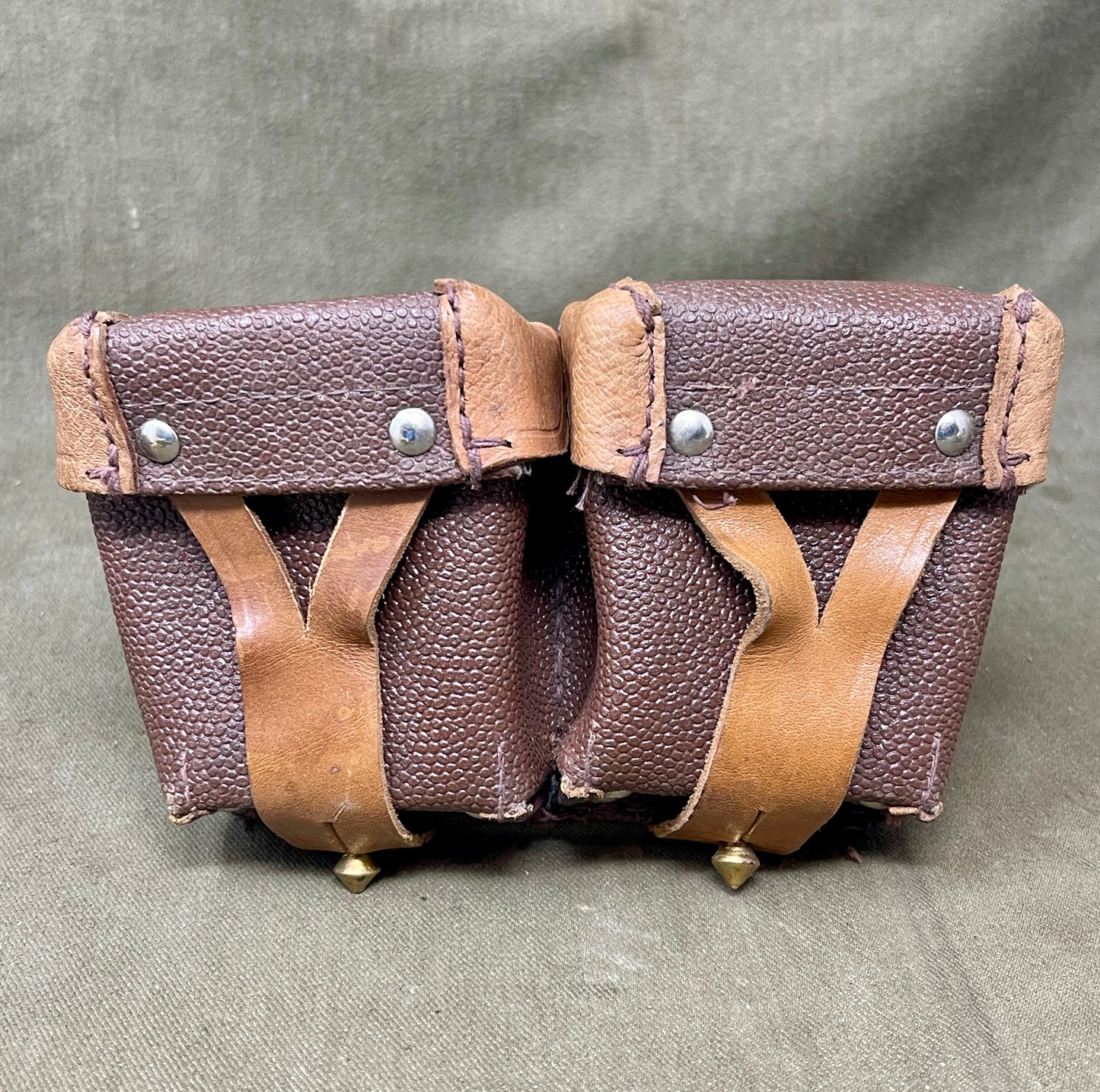 Russian Mosin Nagant Twin Leather Ammo Pouch & 4 x Clips 7.62x54 INERT Rounds