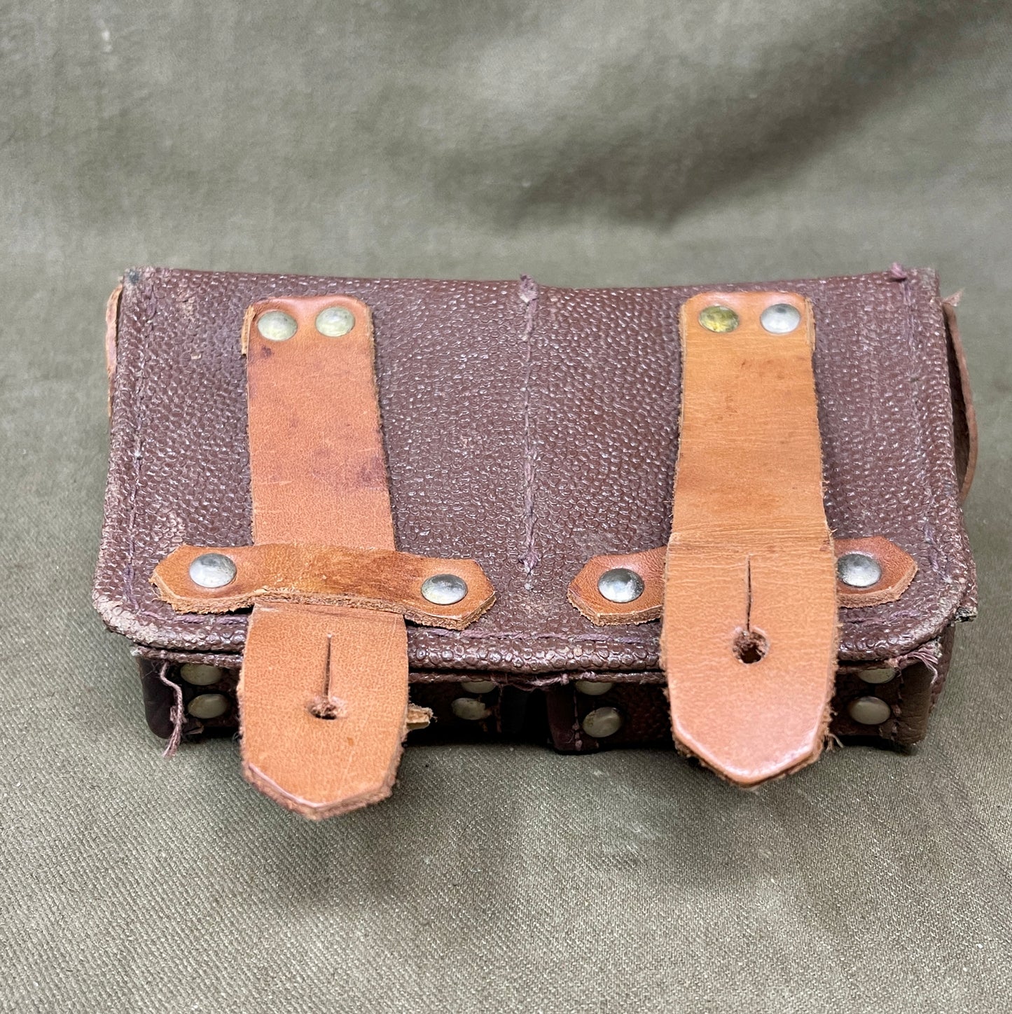 Russian Mosin Nagant Twin Leather Ammo Pouch & 4 x Clips 7.62x54 INERT Rounds