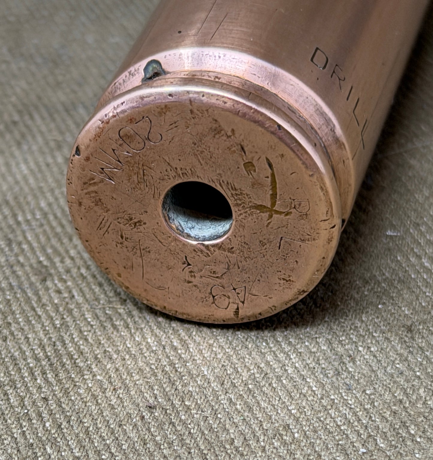 Vintage 20mm Drill Round – Copper Coloured Inert Military Ammunition Display