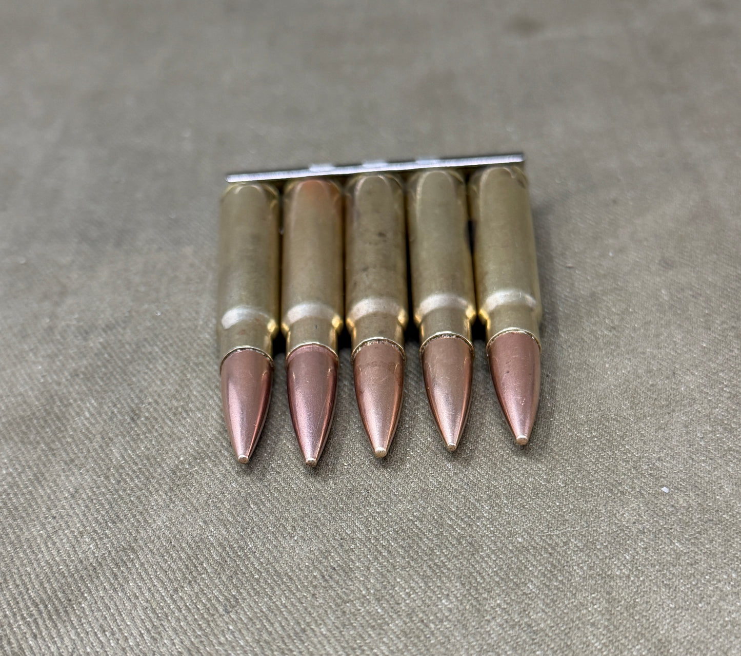 5 x Inert 7.92×57mm 1956 IDF Mauser Rounds on Original Stripper Clip – Deactivated Display Set