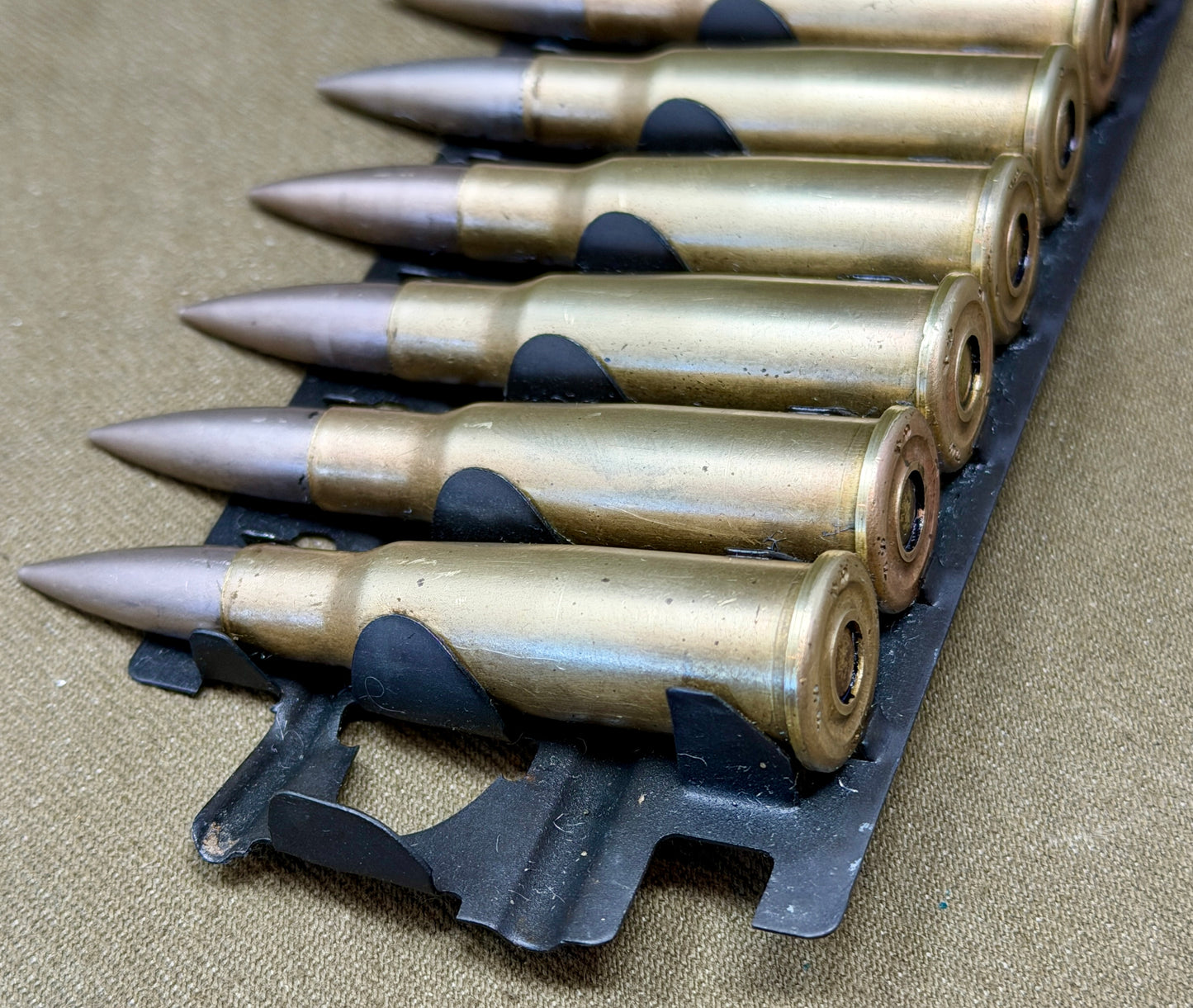 30 × Inert French 8×50mmR Lebel 1948 Rounds on Original 30-Round Hotchkiss Strip – Oil Injected Display Set