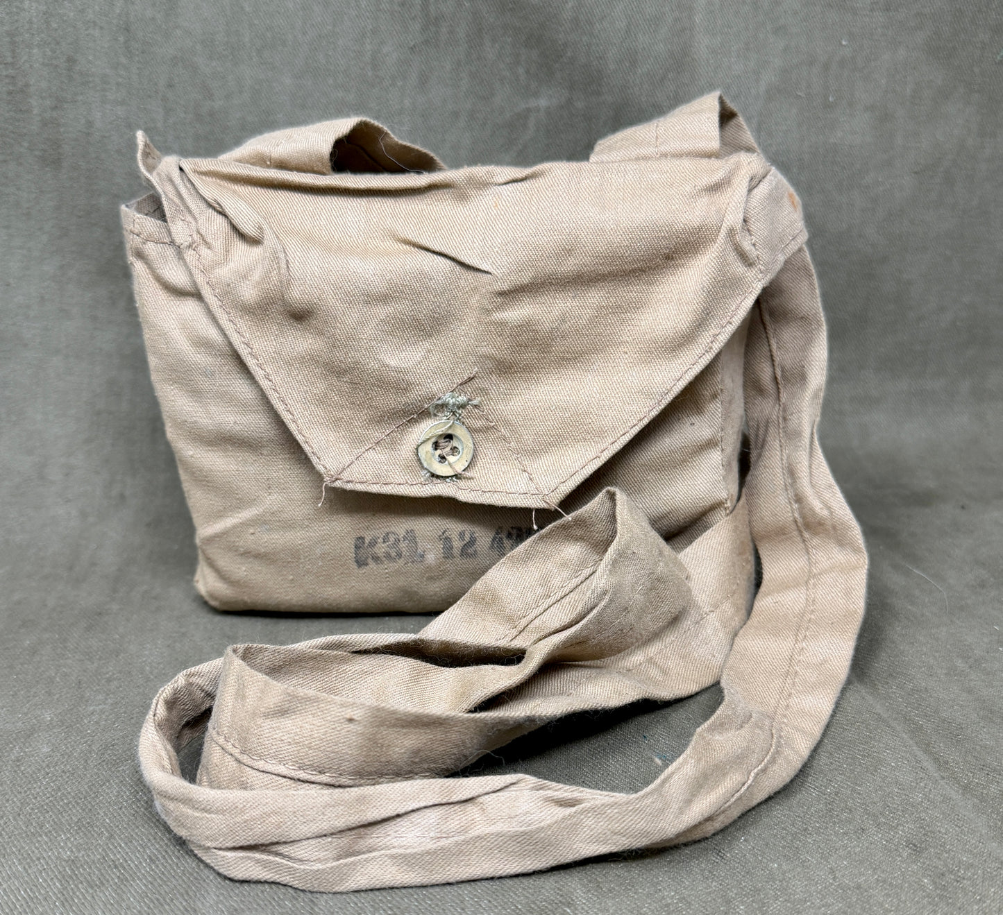 WW2 .55 Boys Anti-Tank Rounds on Clips in Original 1942 Cloth Carry Case – K42 Headstamps (10 Inert Rounds)