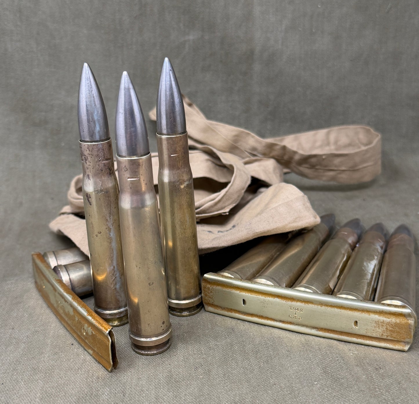 WW2 .55 Boys Anti-Tank Rounds on Clips in Original 1942 Cloth Carry Case – K42 Headstamps (10 Inert Rounds)