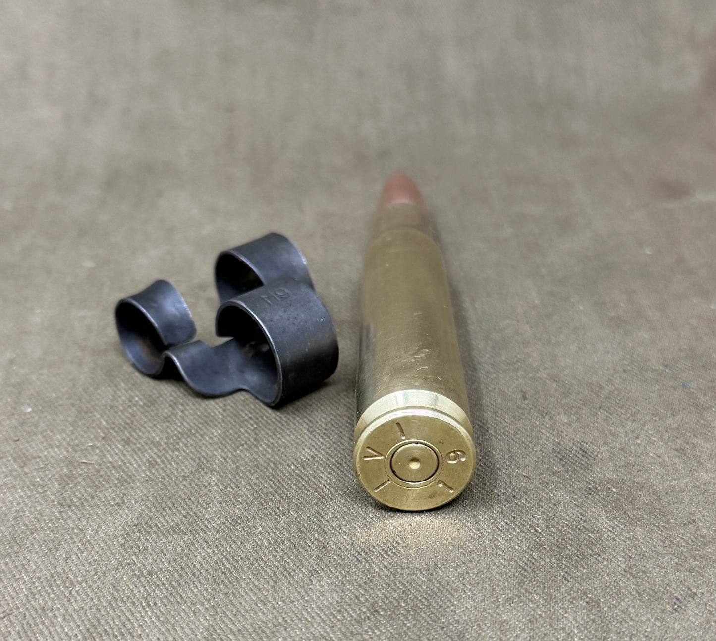 WW2 / Cold War Inert .50 Cal BMG Round with Browning MG Link – Military Display Cartridge