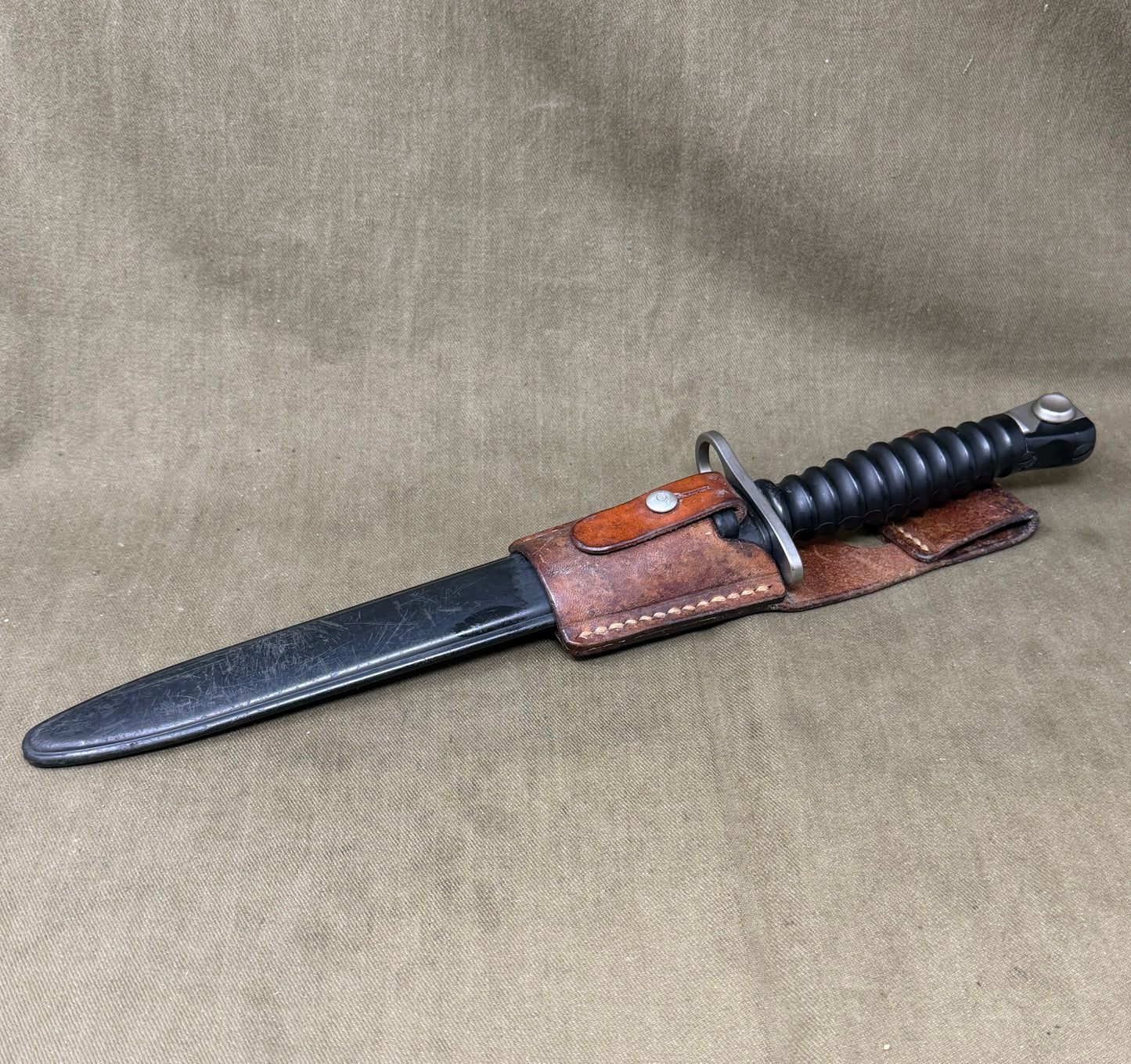 Original Swiss Army M1957 SIG Stgw 57 Bayonet & Frog – Cold War Era
