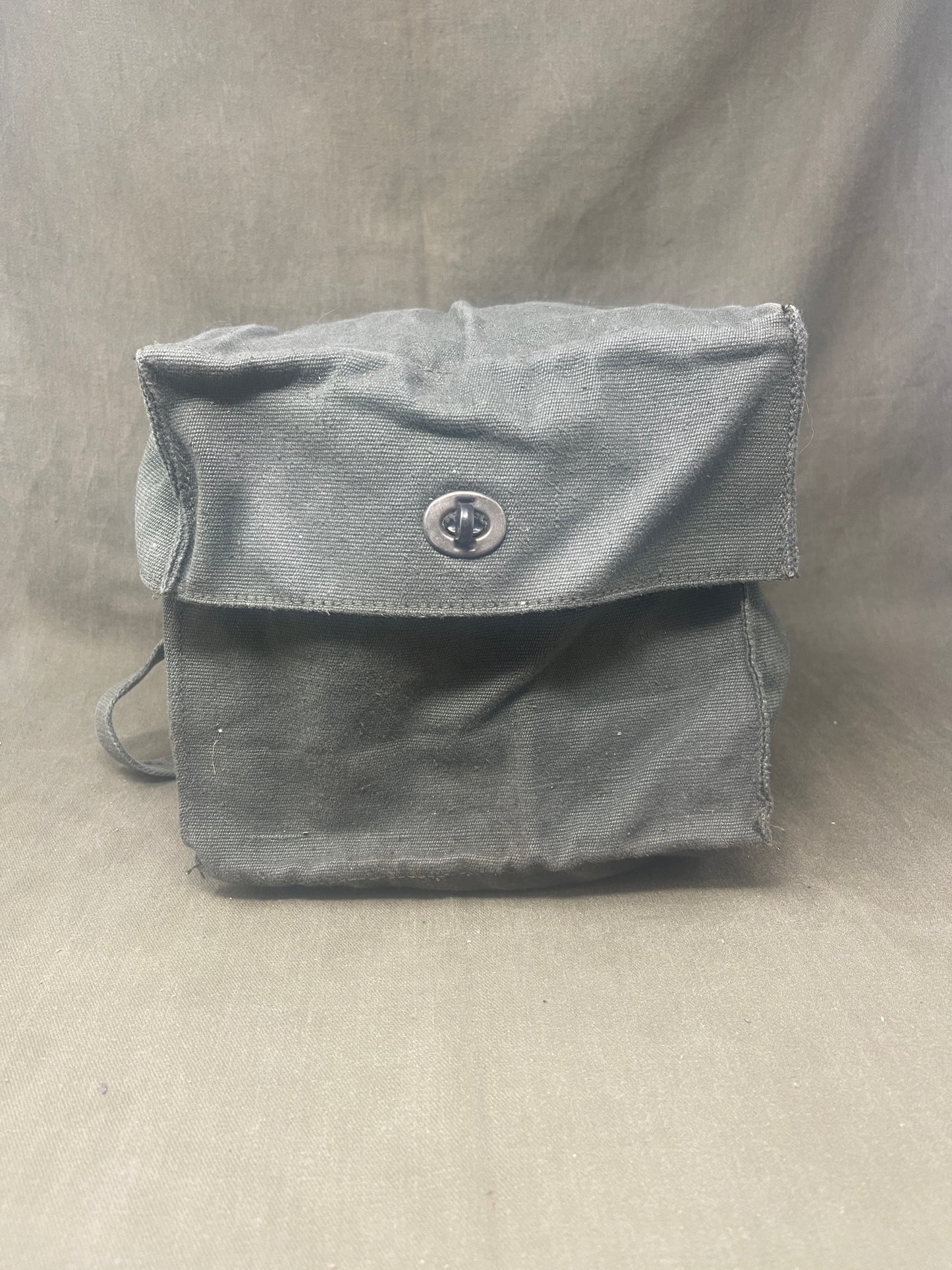 1965 British Army Pouch for Station Radio A13 – Post-WWII Military Issue