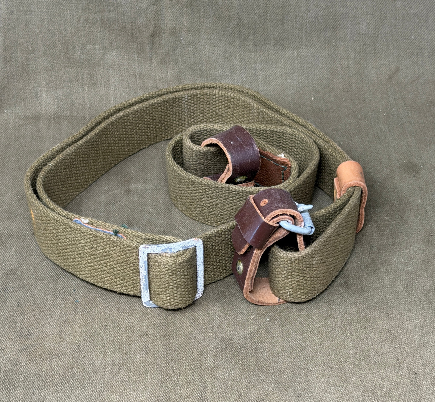 Original Soviet Mosin-Nagant Ammunition Pouch & Rifle Sling Set – 7.62x54R