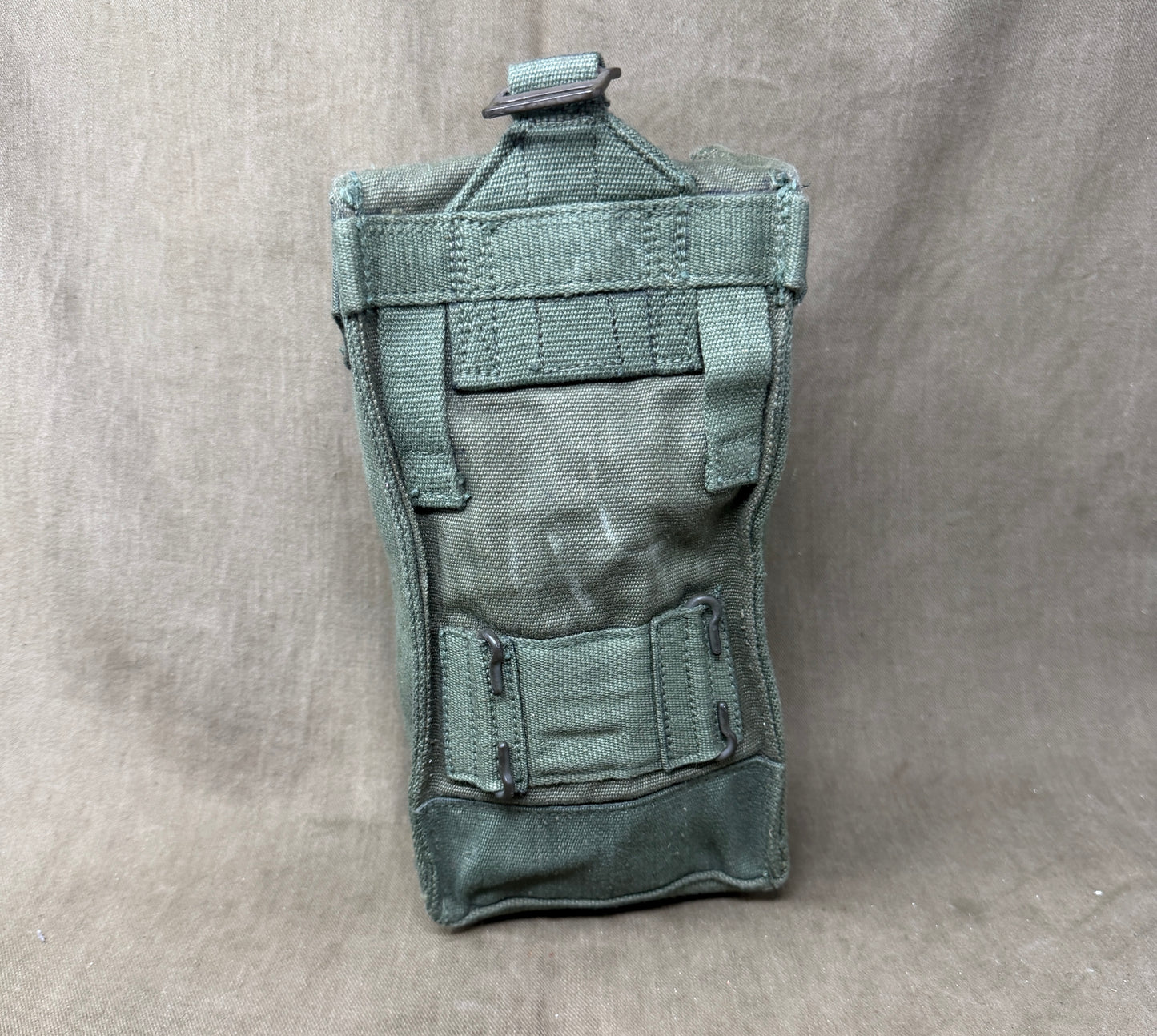 Original British Army 1944 Pattern Webbing Ammunition Pouch (Right Hand) – Dated 1945 – Unissued