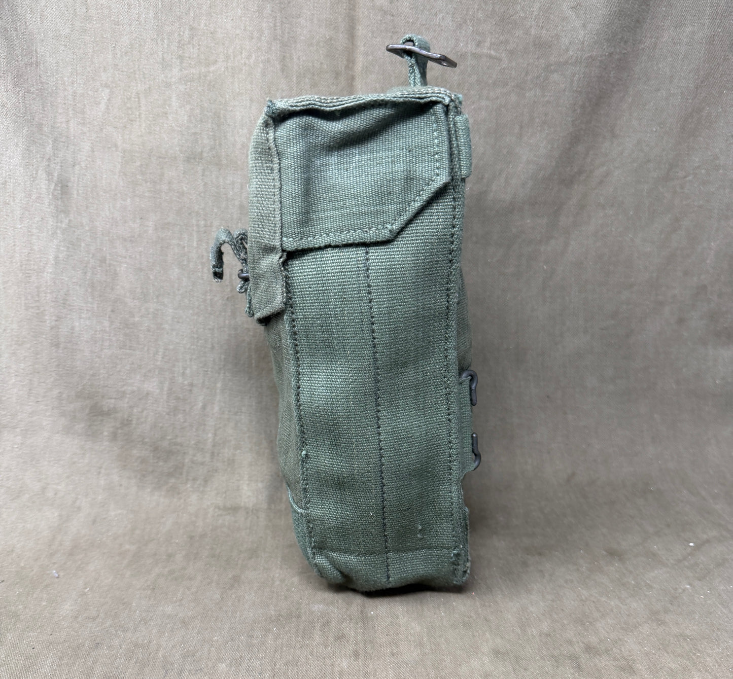 Original British Army 1944 Pattern Webbing Ammunition Pouch (Right Hand) – Dated 1945 – Unissued
