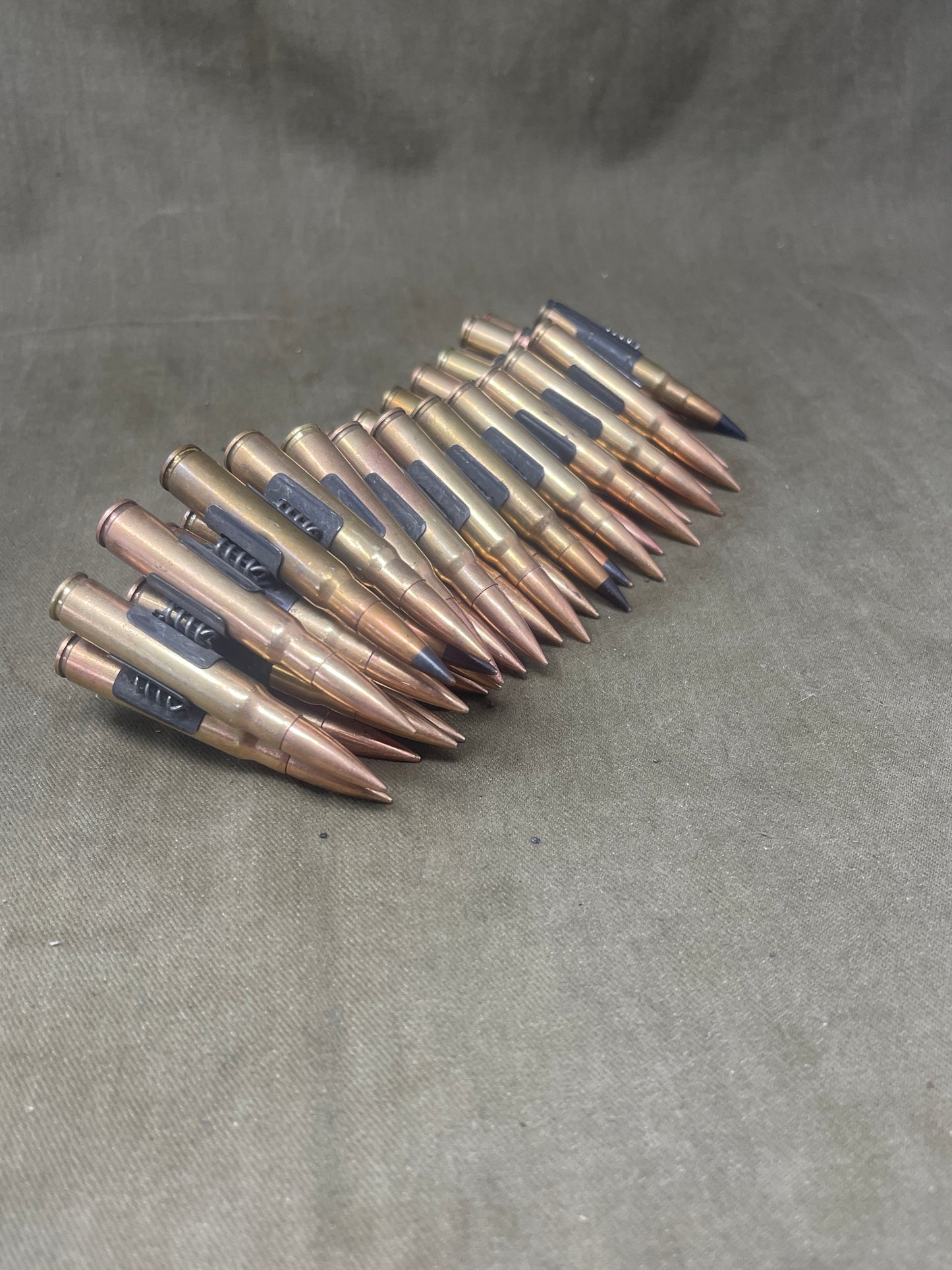 WWII Wehrmacht 50 x Inert 7.92mm MG34/MG42 Belt – Stamped, Belgian-Sourced, Rare Headstamps