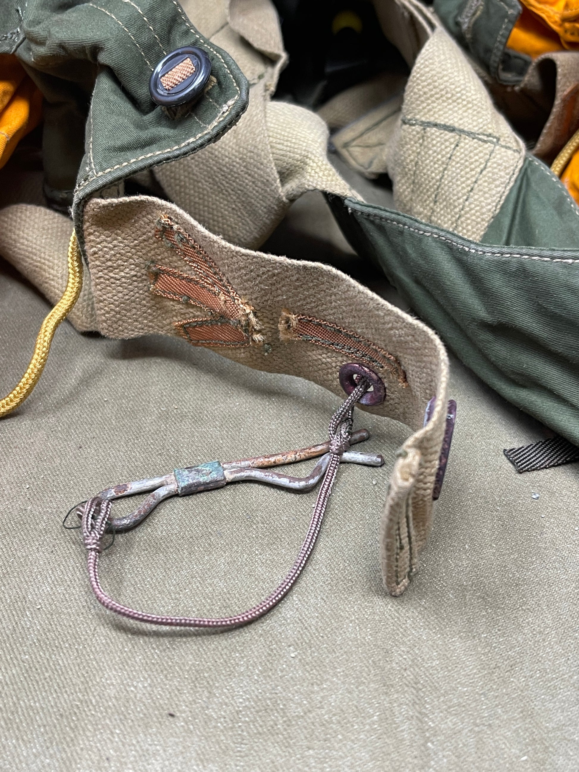 Life Jacket Parachutist Beaufort Air Sea Equipment Ltd  