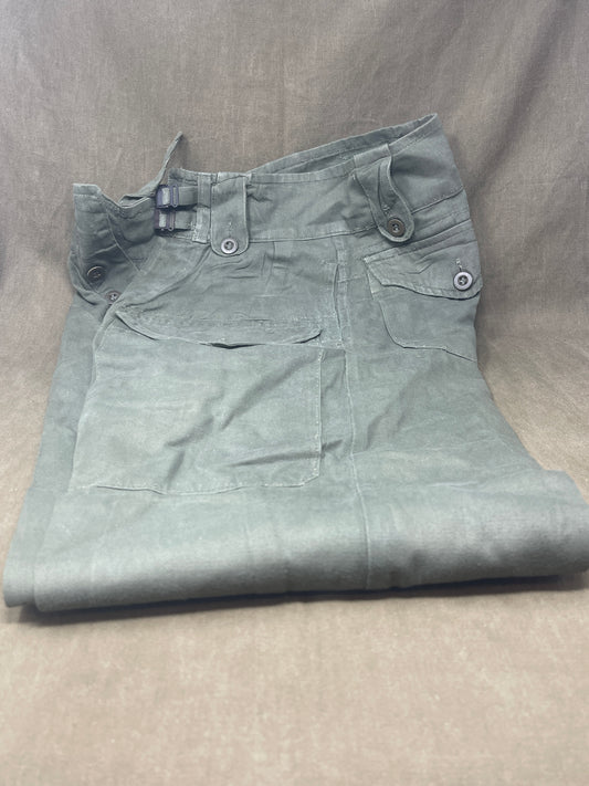 Original 1950s British Army Jungle Green Trousers– Excellent Condition