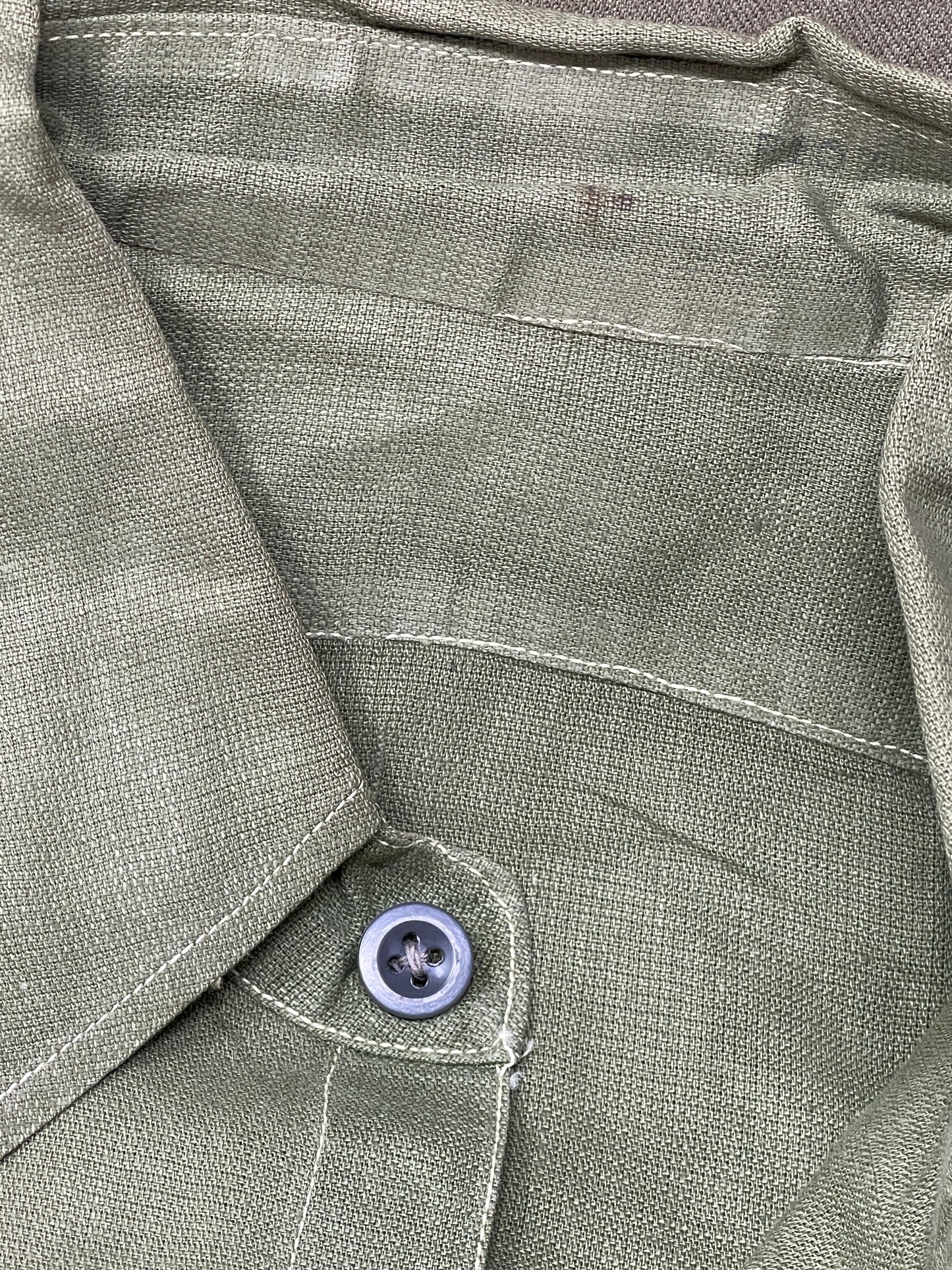 1950s British Army Jungle Green Shirt/Jacket – 48th Gurkha Division & Home Counties Brigade Badges (37–39" Chest)