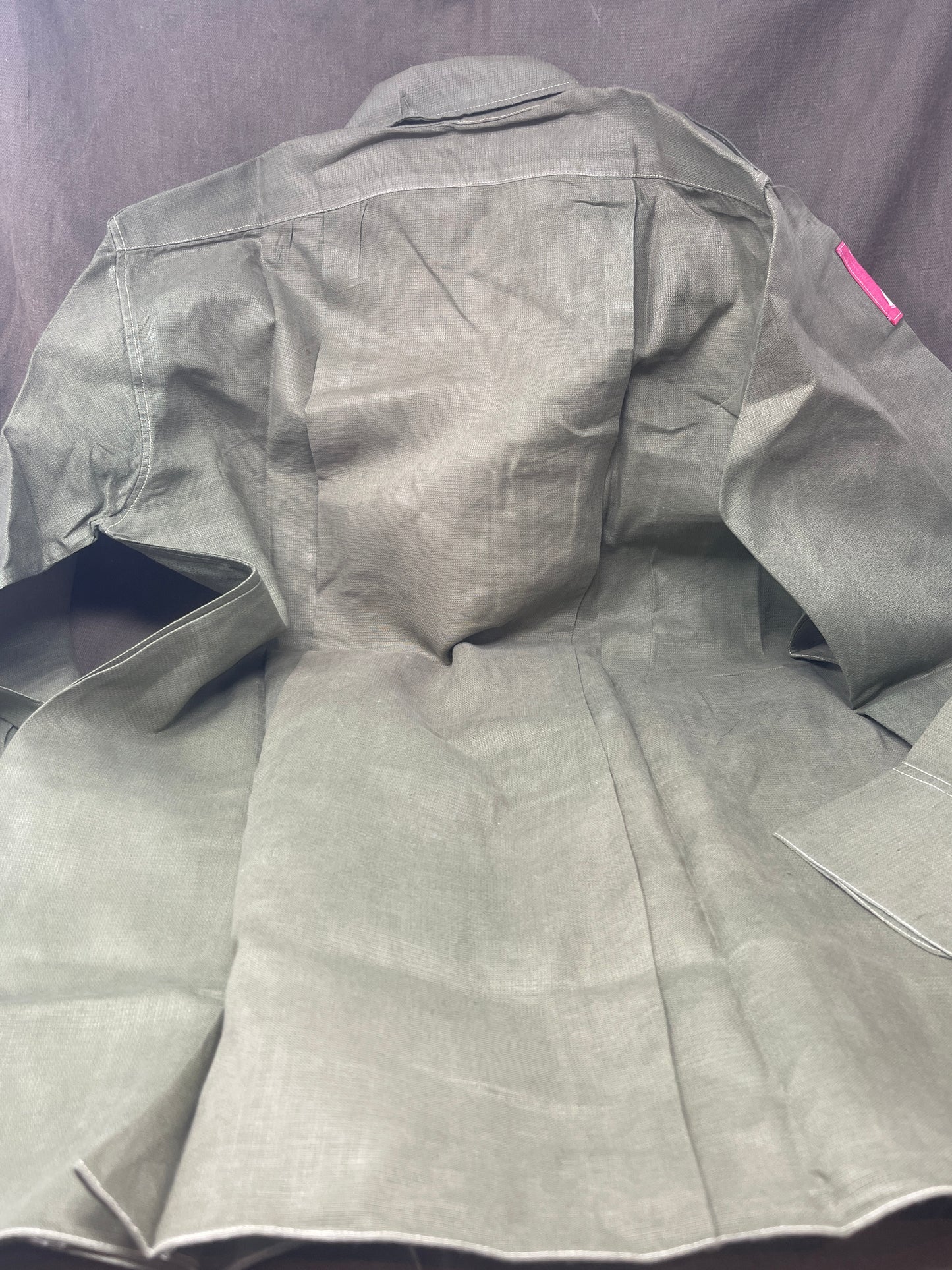 1950s British Army Jungle Green Shirt/Jacket – 48th Gurkha Division & Home Counties Brigade Badges (37–39" Chest)