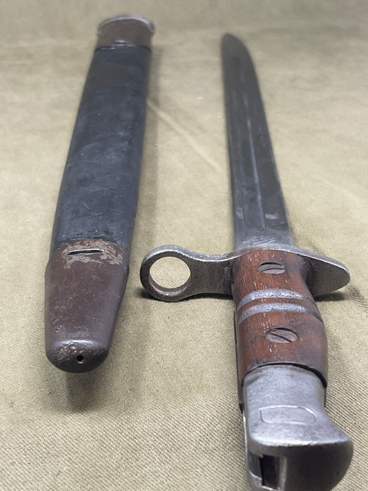 Original U.S. Army P14 M1913 Sword Bayonet – Remington July  1917 – Excellent Condition with Webbing Frog (Copy)