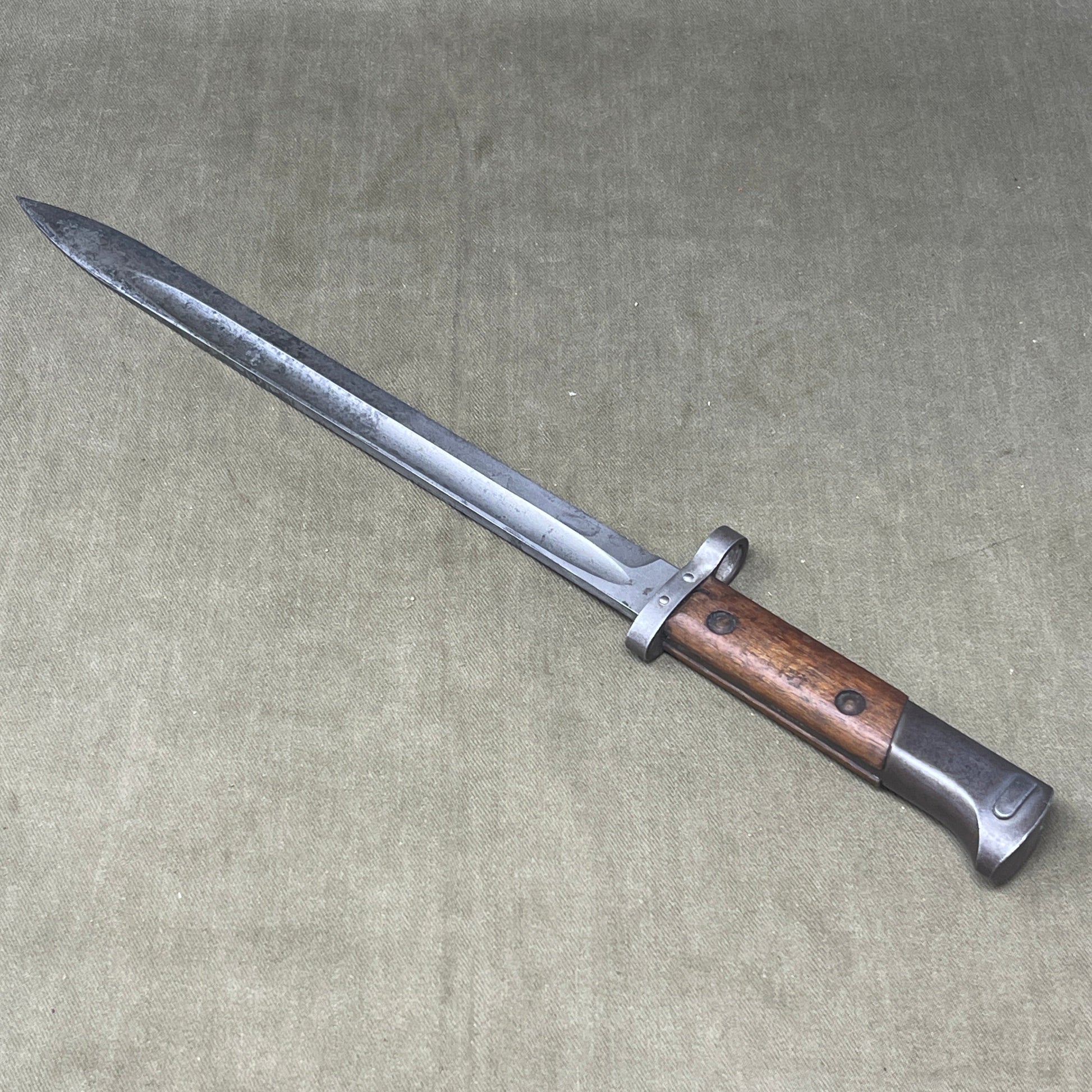 Czechoslovakian V-24 Bayonet & Scabbard