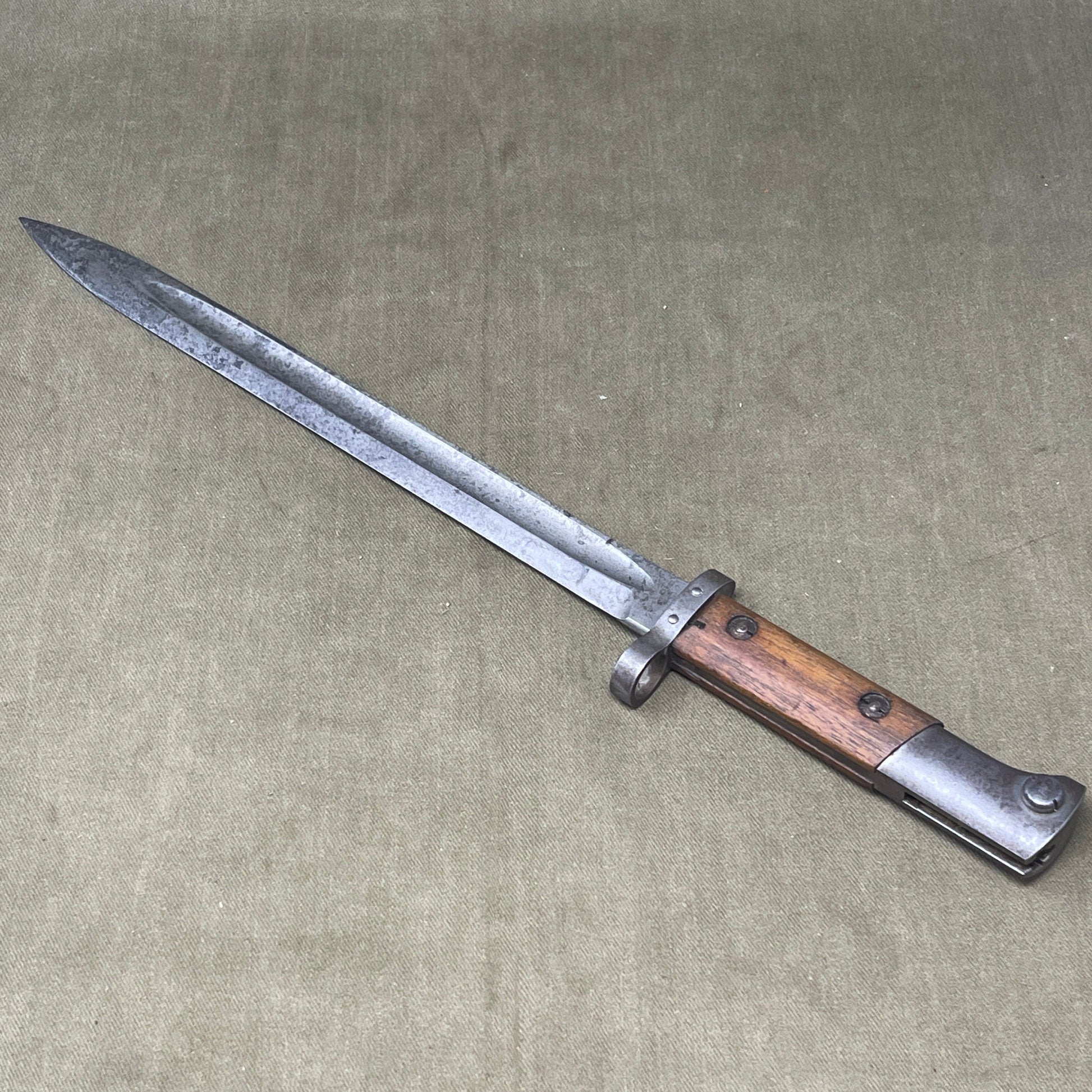 Czechoslovakian V-24 Bayonet & Scabbard