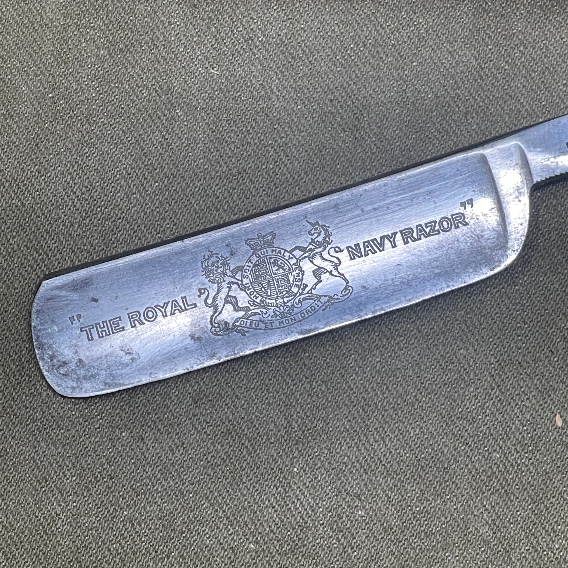 Military Vintage  "The Royal Navy Razor" by  Thomas Turner Cuttlers To His Majesty Sheffield 