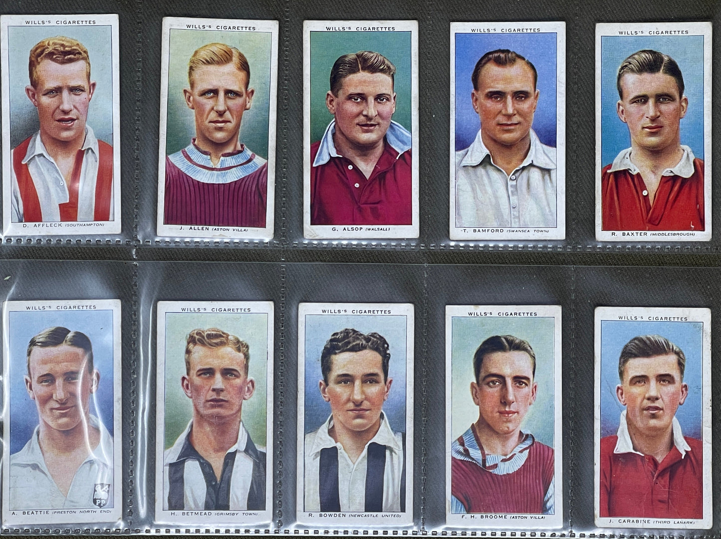 WD & HO Wills Association Footballers Cigarette Cards