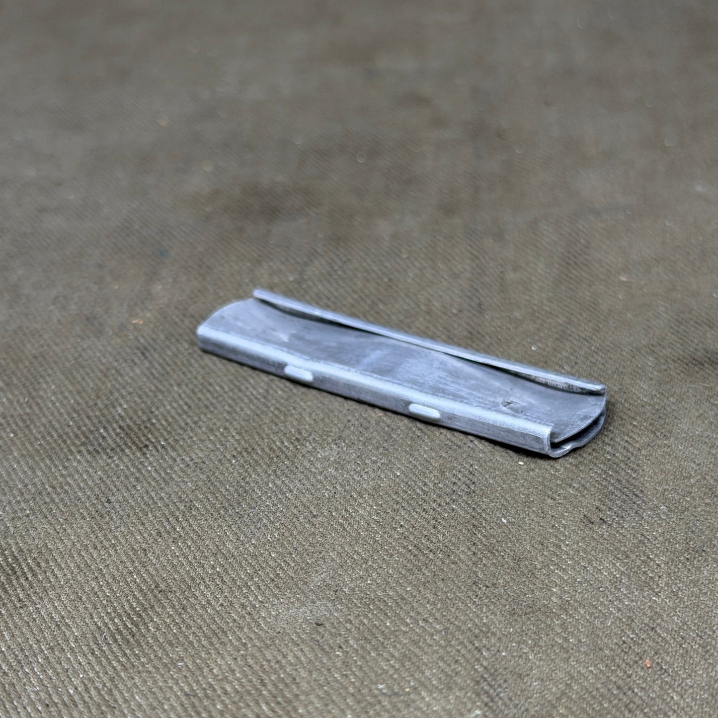 US 7.62×51 NATO 5-Round Stripper Clip – TL Marked Military Charger