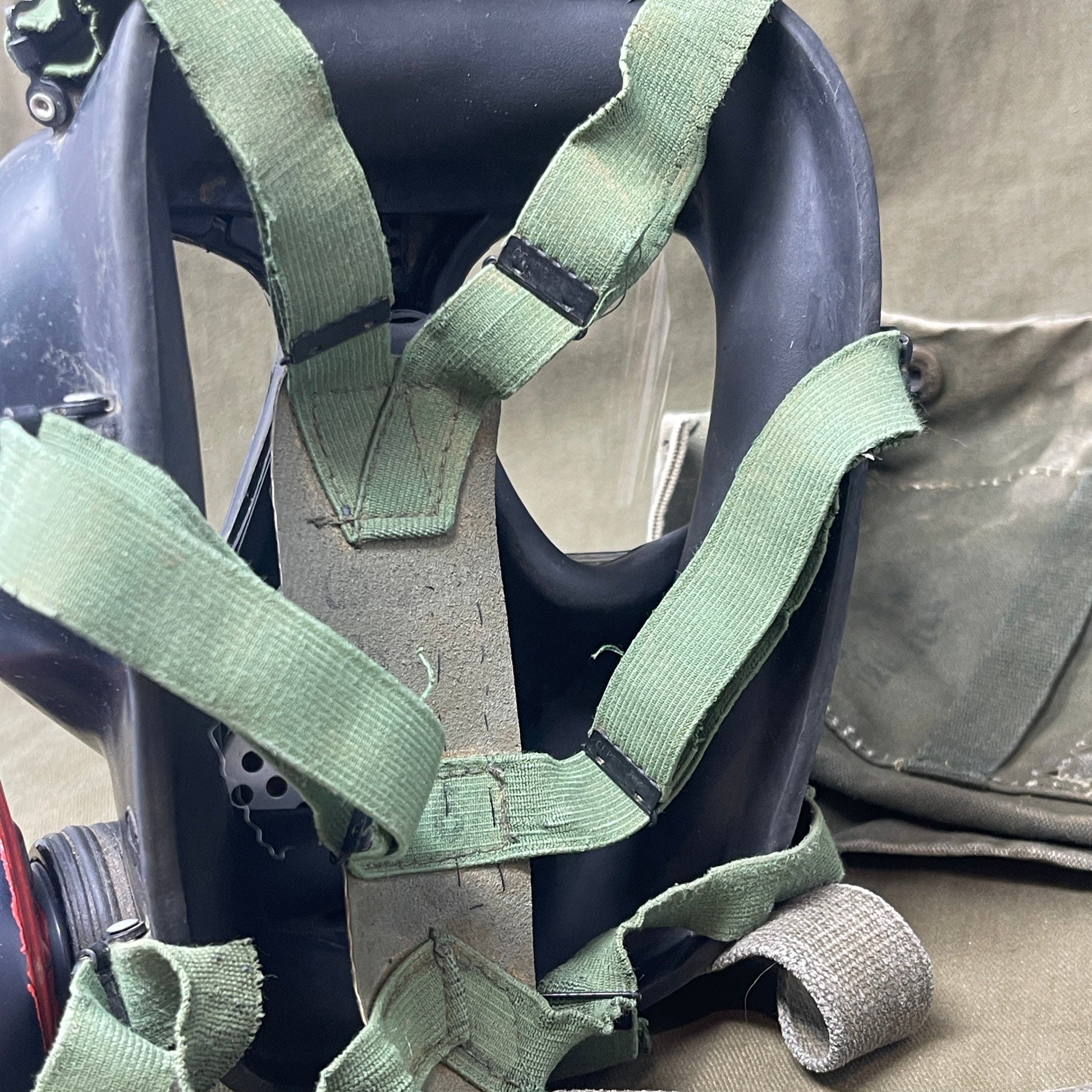 British Military S6 Respirator & Haversack