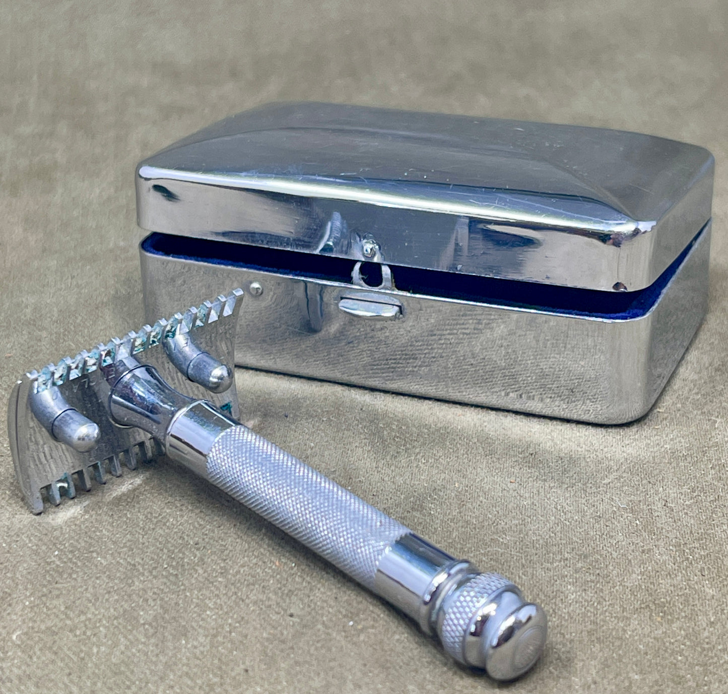 Made in England Gillette 1930's Razor. In Original Box