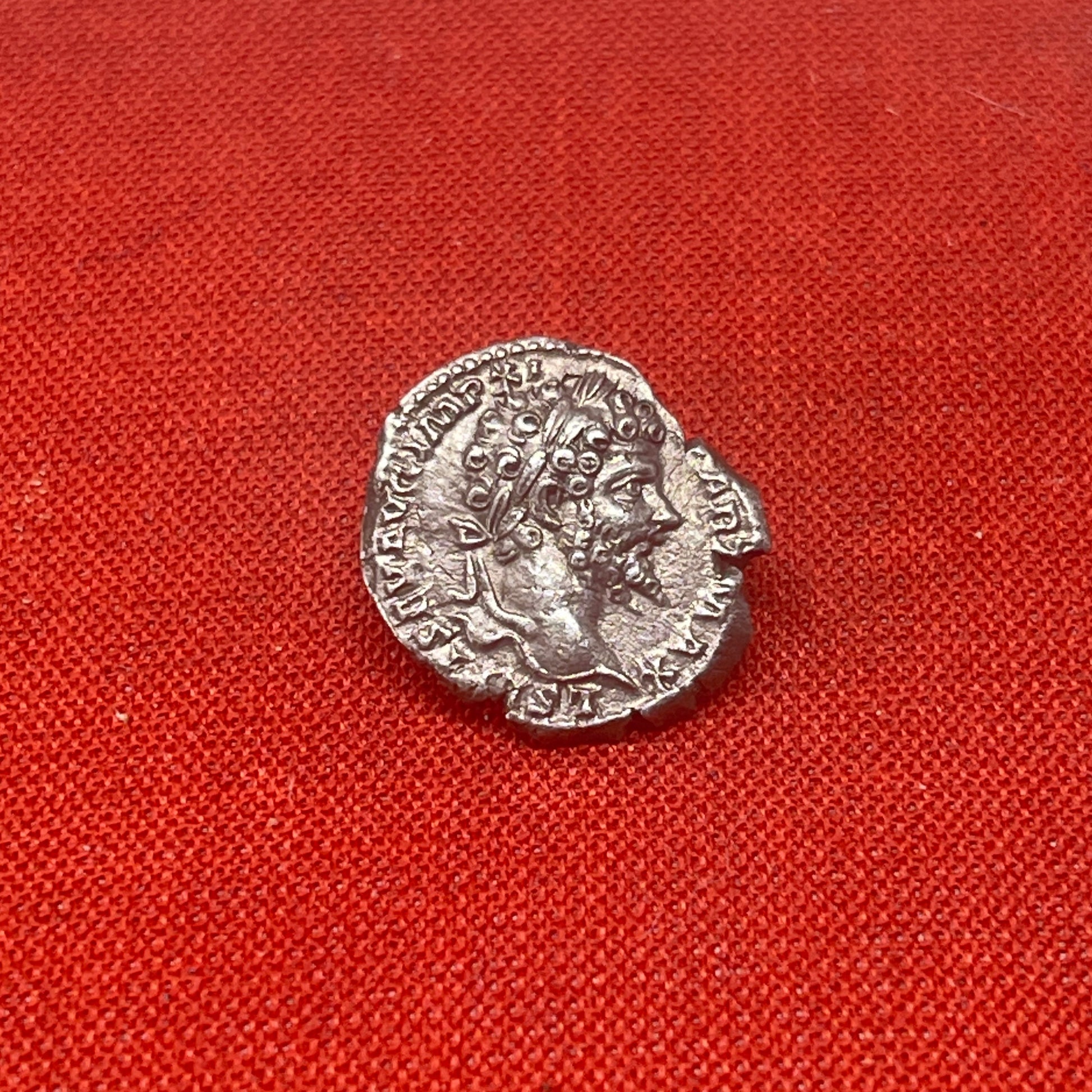 Septimius Severus AR Denarius, AEF, RARE, 198 - 200 C.E