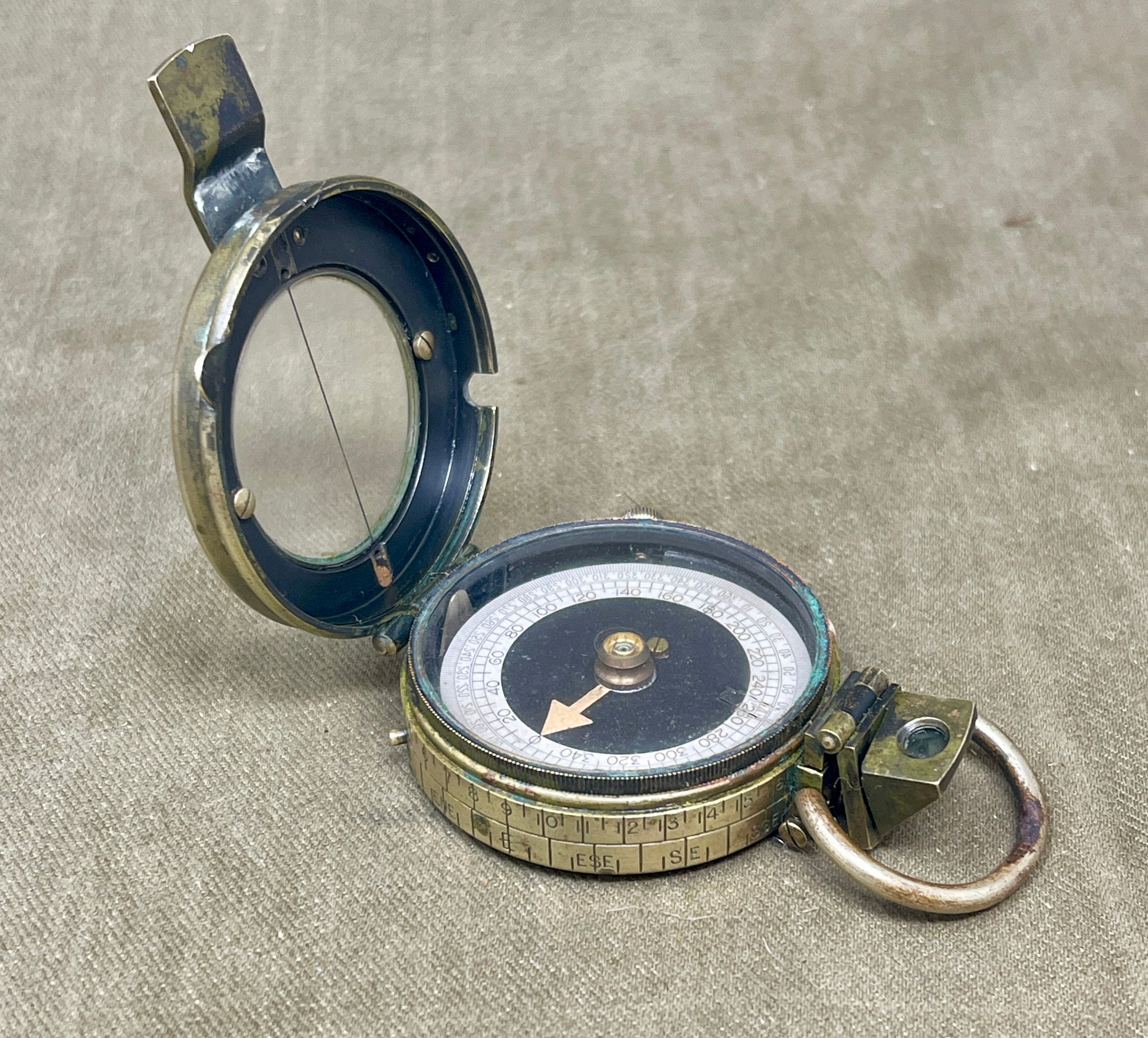 WWI British Verner’s Patent Marching Compass – 1917 F-L No. 