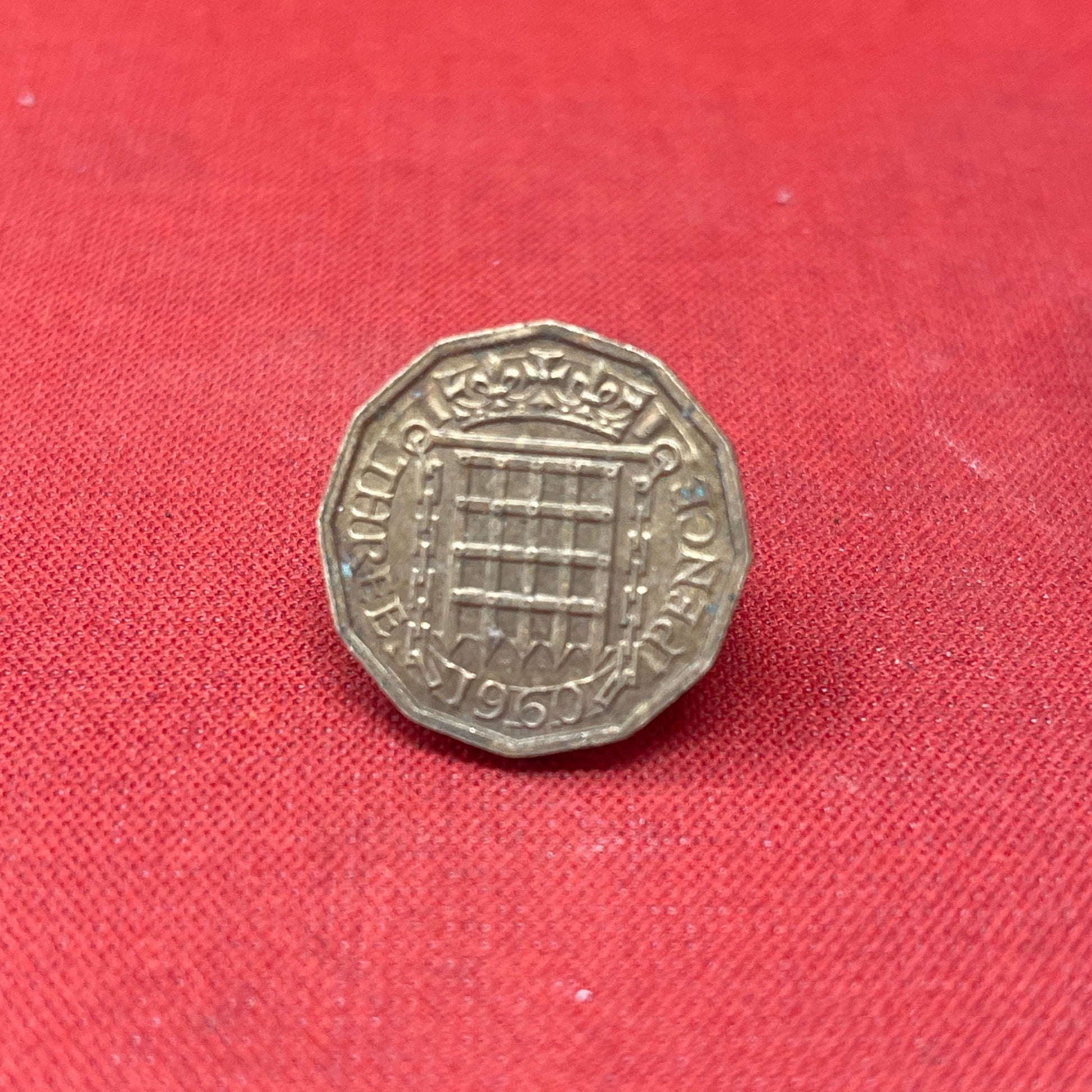 Queen Elizabeth II 1960 Threepence Coin