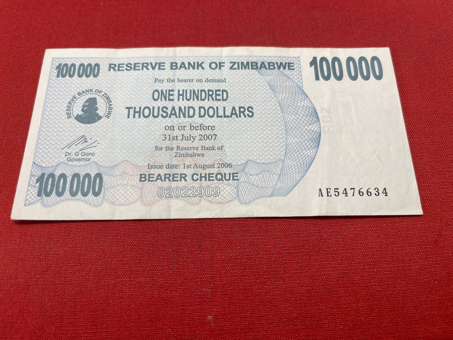 Zimbabwe One Hundred Thousand Dollar Banknote