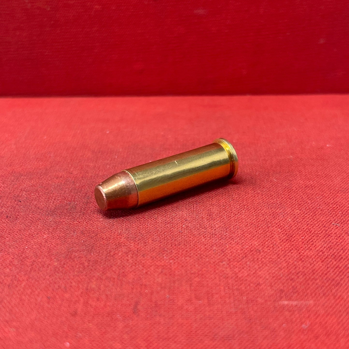 Explore the .38 Special inert brass cartridge, a non-functional replica ideal for training, display, and educational purposes. This safe-to-handle cartridge maintains the authentic look and feel of the original, reflecting the enduring legacy of the .38 Special in military, law enforcement, and civilian use