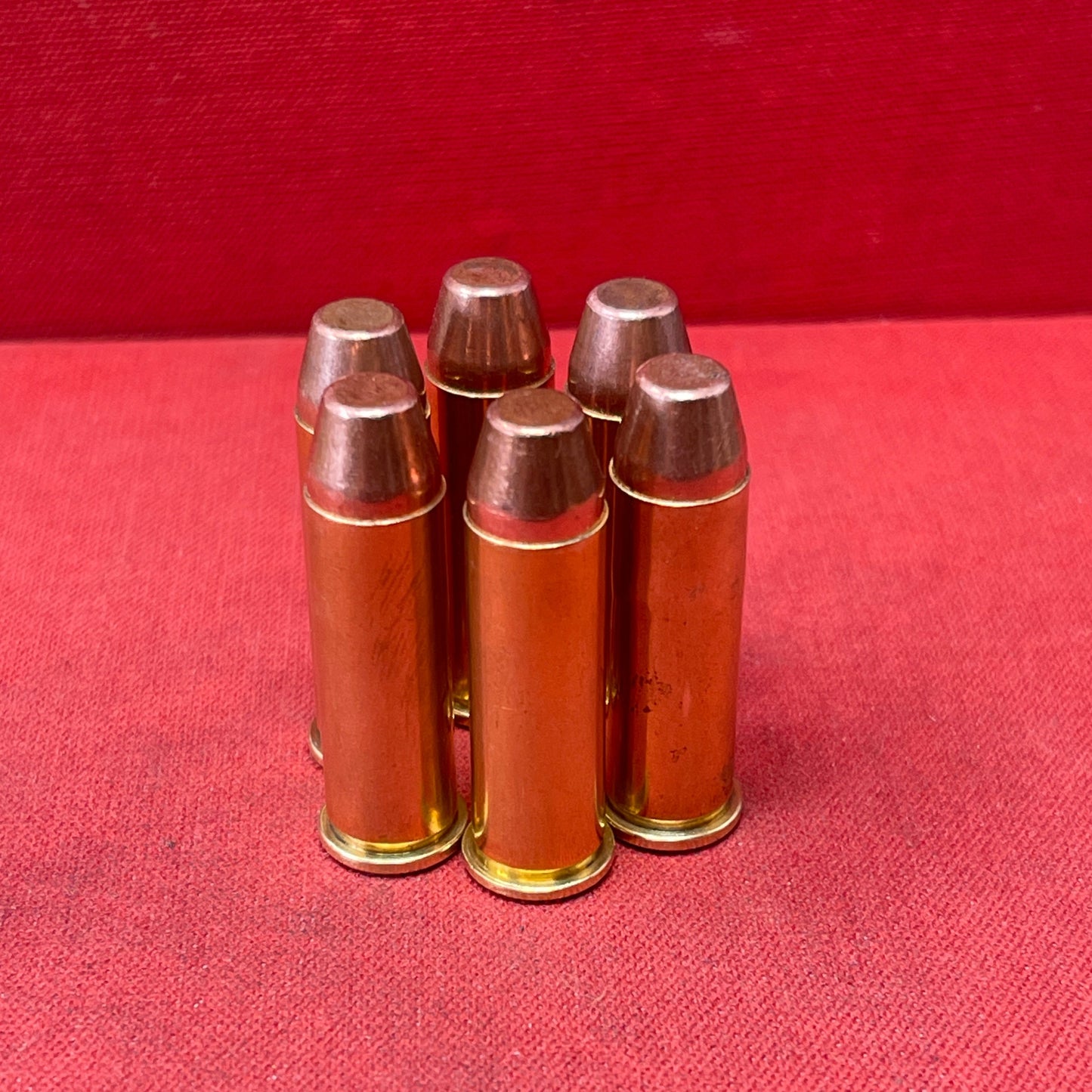 Explore the .38 Special inert brass cartridge, a non-functional replica ideal for training, display, and educational purposes. This safe-to-handle cartridge maintains the authentic look and feel of the original, reflecting the enduring legacy of the .38 Special in military, law enforcement, and civilian use