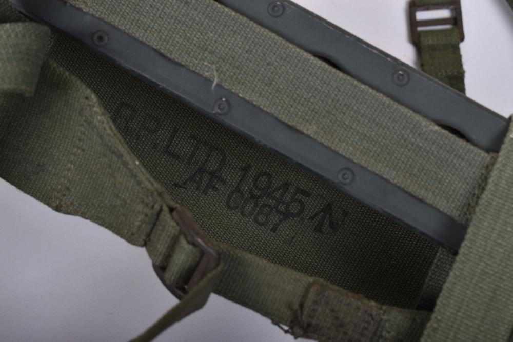 close in image of 1944 Pattern Man Pack Carrier (GS) shoulder straps