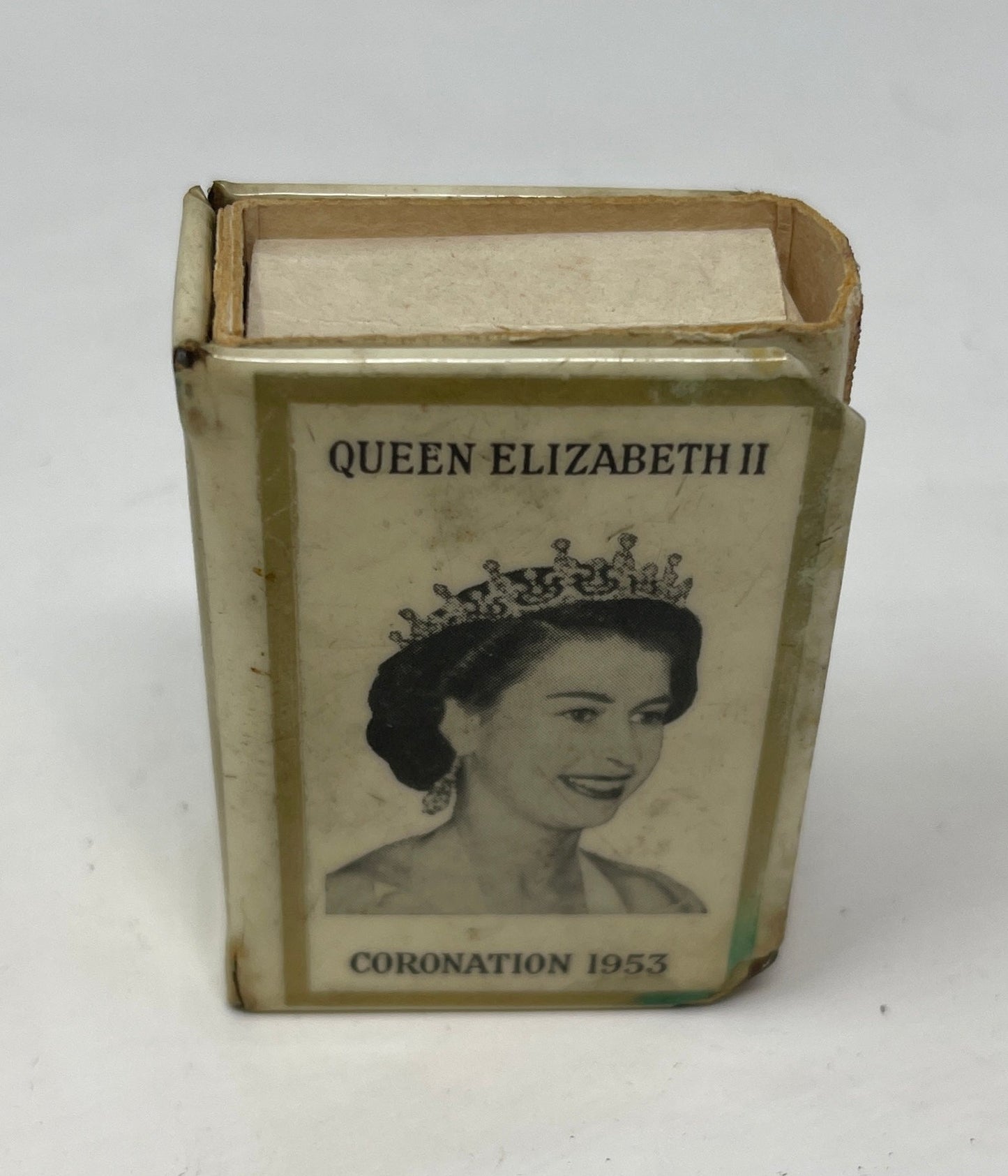 QE2  Coronation Match Sleeve & Match Box