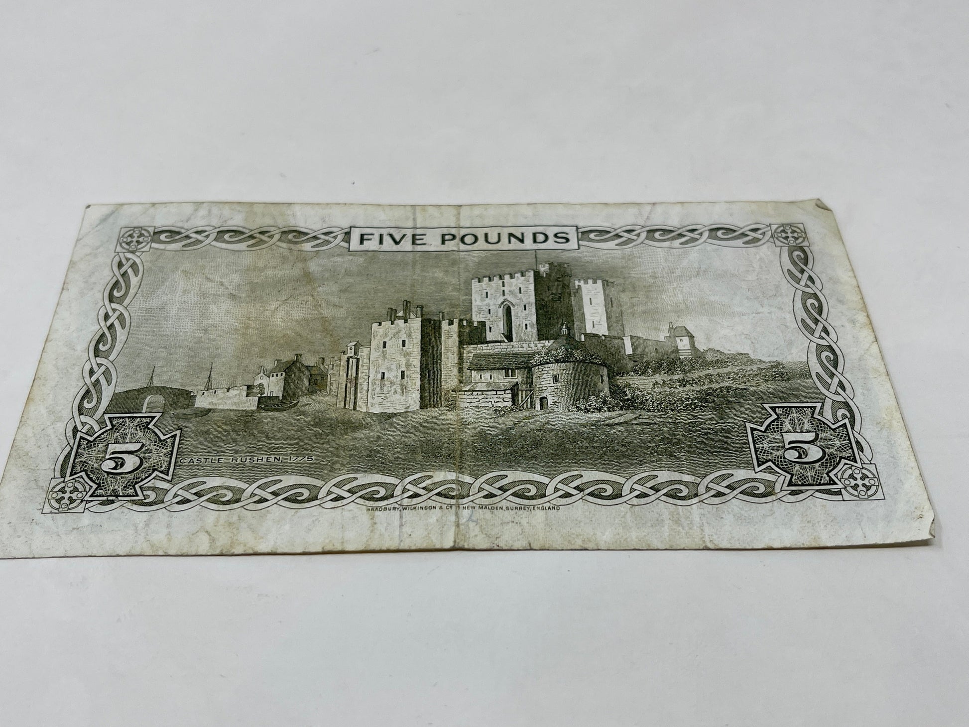 rear of British Isle of Man Five Pound Note