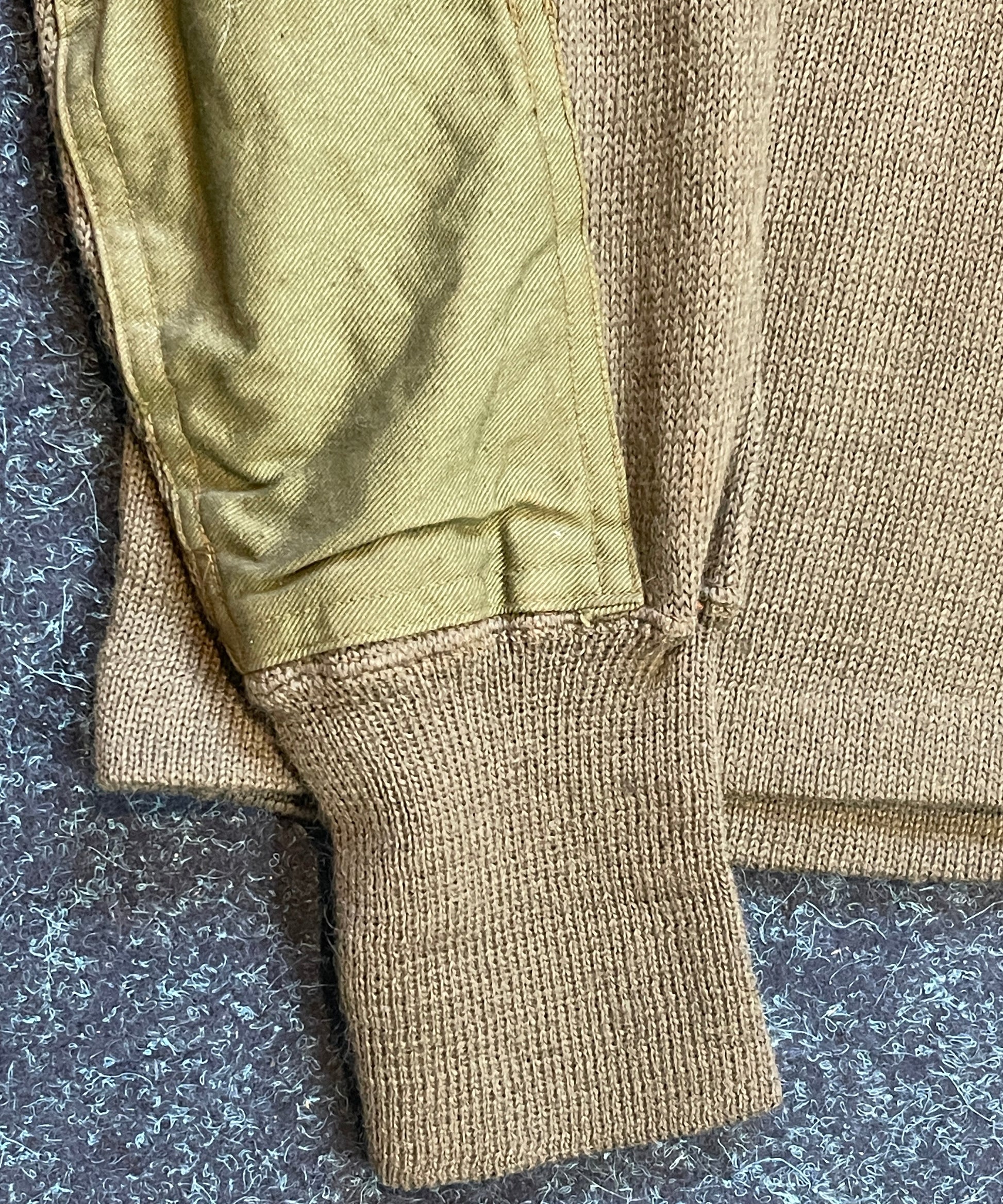 WW2 Jungle Green Jumper Fast & Secure UK Shipping | TJ's Militaria