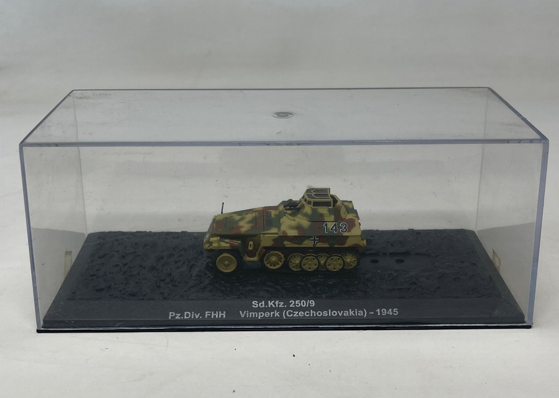 1/72 Scale Panzer Sd.Kfz. 250/9 Pz.Div.FHH Vimperk (Czechoslovakia) - 1945