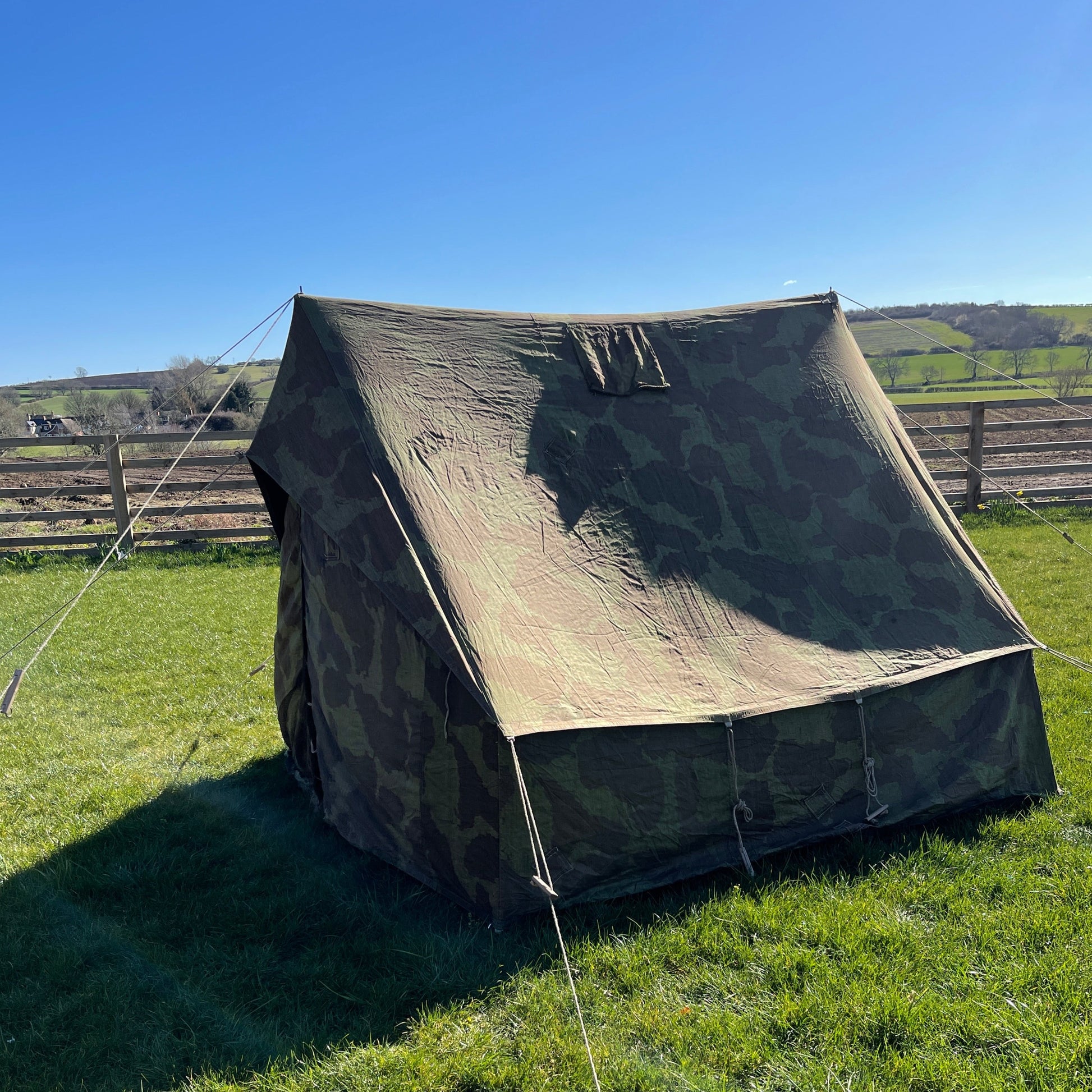 british tents British Airborne Camouflage Tent Light Patrol. Cat NO AD 8610