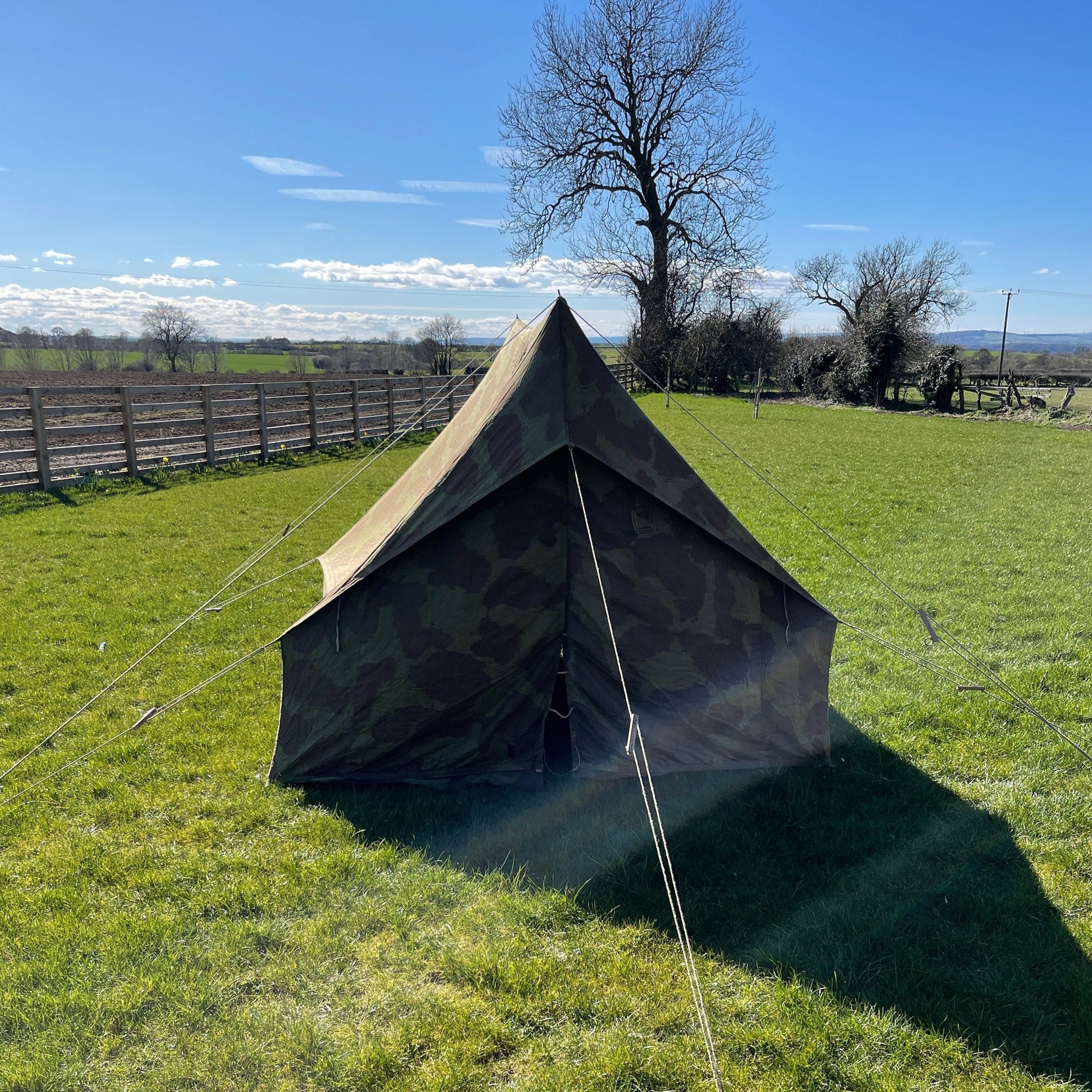 pup tent leger British Airborne Camouflage Tent Light Patrol. Cat NO AD 8610