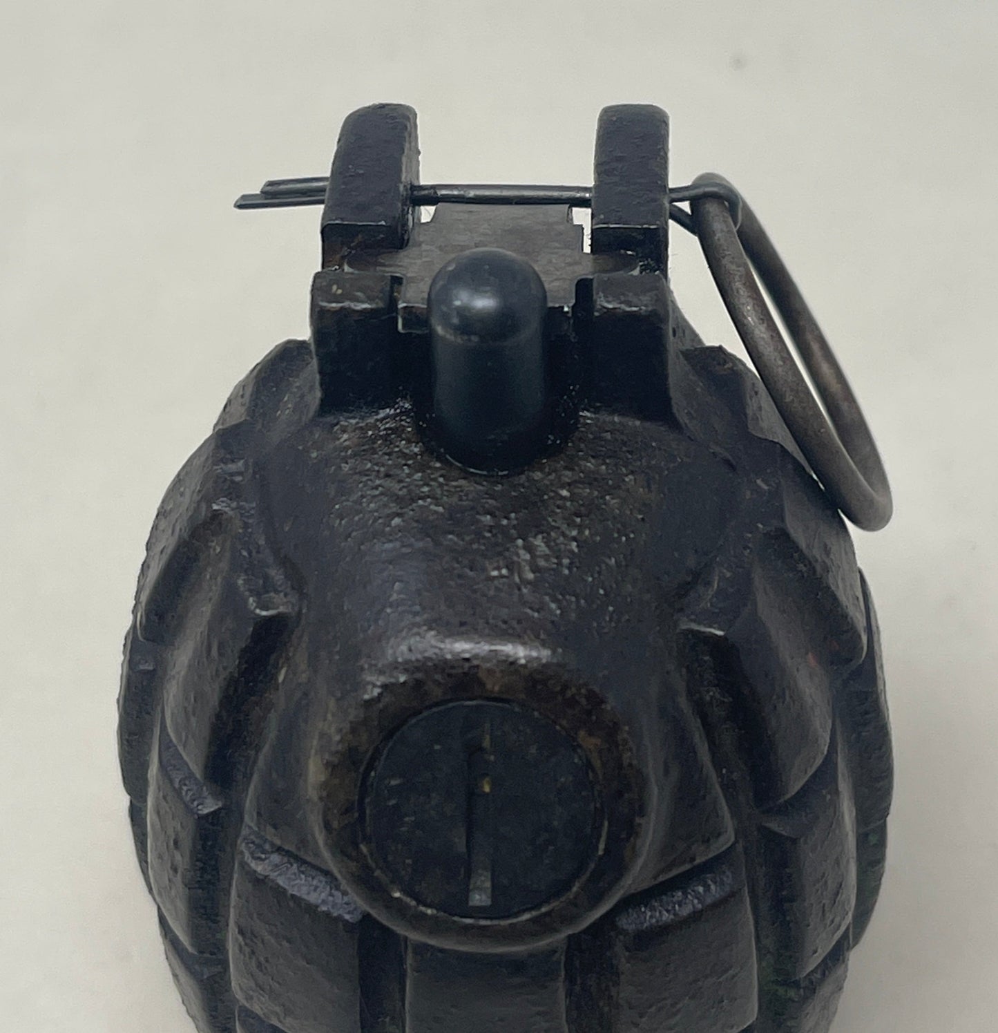 WW2 British N° 36 Mills Grenade with 1943 Dated Base.